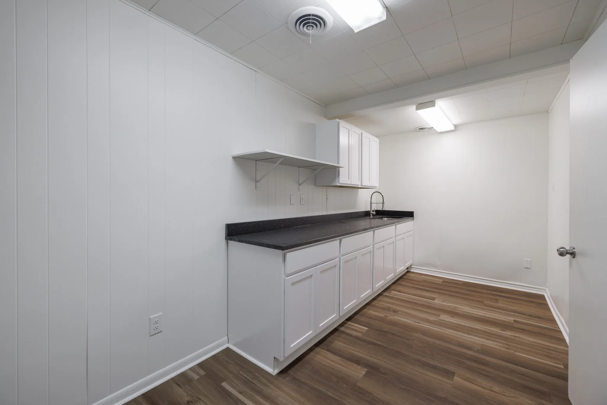Office For Sale in Taylor County , 627 - 623 Pine Street, Abilene, Texas 79601, 0, 0, Garage spaces, 0 Sqft, built in 1965, Preowned, Price $427,500, mls#21191471, Real Estate Agent in Abilene, Homes For Sale in Taylor county, Homes For Sale in Abilene, Realtor in Abilene Texas, Real Estate Brokerage Independent Realty Texas, Luminita Cordes Realtor