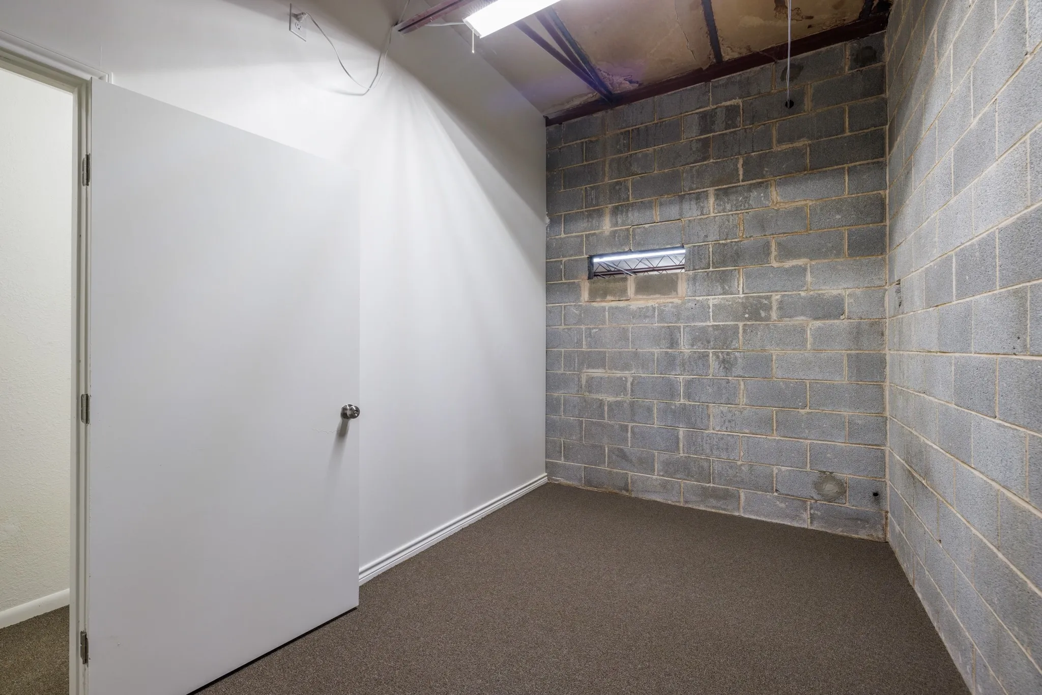 Office For Sale in Taylor County , 627 - 623 Pine Street, Abilene, Texas 79601, 0, 0, Garage spaces, 0 Sqft, built in 1965, Preowned, Price $427,500, mls#21191471, Real Estate Agent in Abilene, Homes For Sale in Taylor county, Homes For Sale in Abilene, Realtor in Abilene Texas, Real Estate Brokerage Independent Realty Texas, Luminita Cordes Realtor