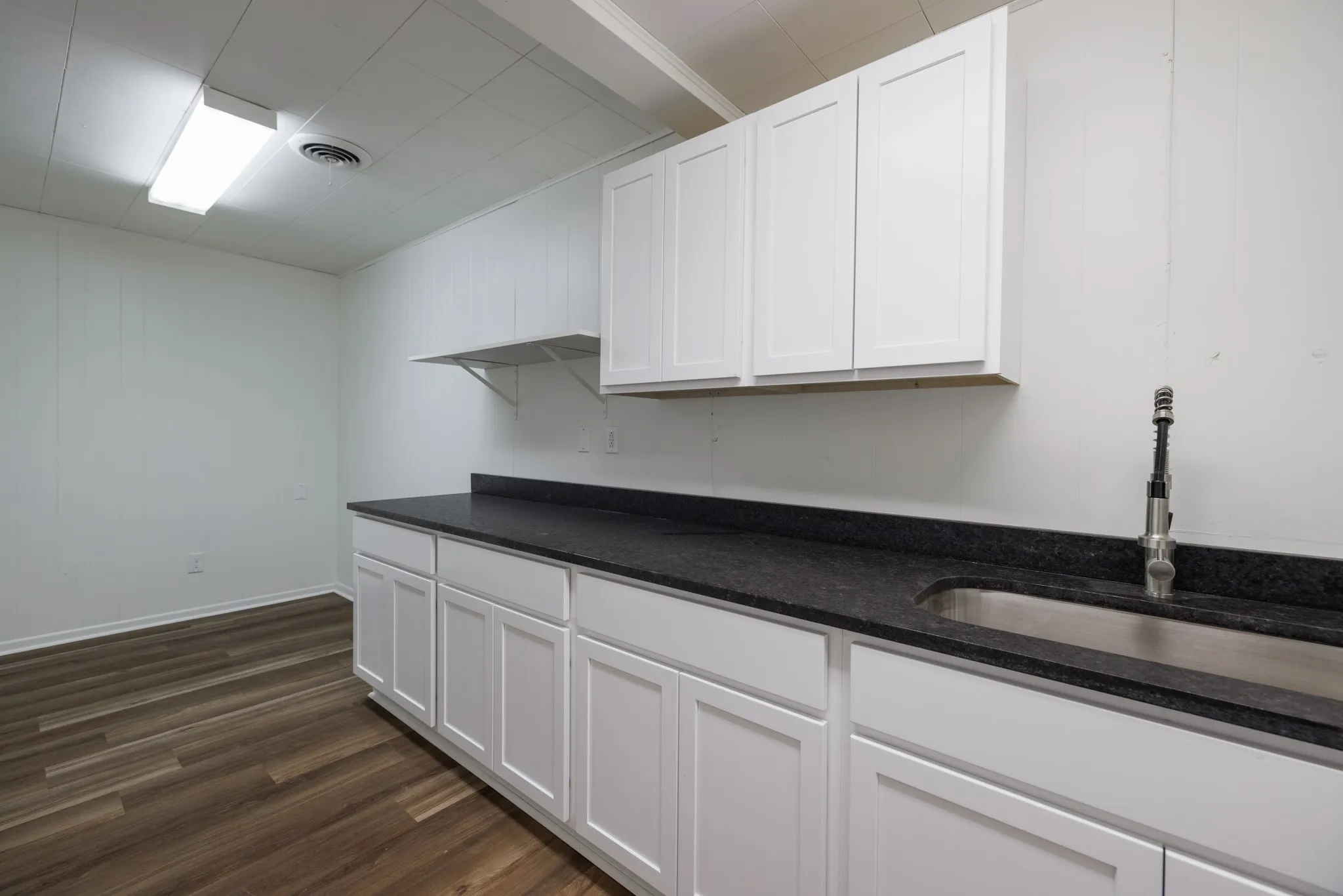 Office For Sale in Taylor County , 627 - 623 Pine Street, Abilene, Texas 79601, 0, 0, Garage spaces, 0 Sqft, built in 1965, Preowned, Price $427,500, mls#21191471, Real Estate Agent in Abilene, Homes For Sale in Taylor county, Homes For Sale in Abilene, Realtor in Abilene Texas, Real Estate Brokerage Independent Realty Texas, Luminita Cordes Realtor