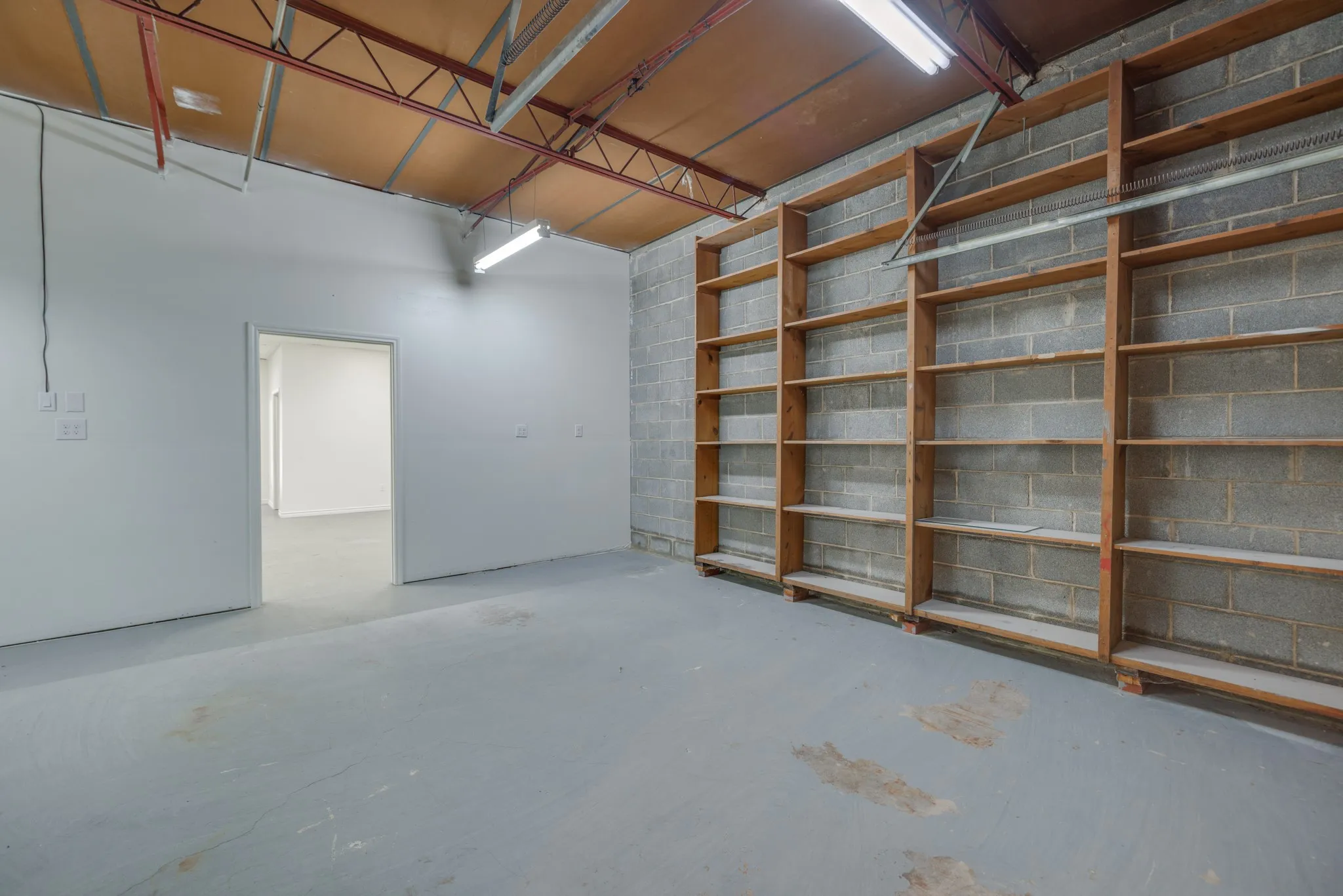 Office For Sale in Taylor County , 627 - 623 Pine Street, Abilene, Texas 79601, 0, 0, Garage spaces, 0 Sqft, built in 1965, Preowned, Price $427,500, mls#21191471, Real Estate Agent in Abilene, Homes For Sale in Taylor county, Homes For Sale in Abilene, Realtor in Abilene Texas, Real Estate Brokerage Independent Realty Texas, Luminita Cordes Realtor