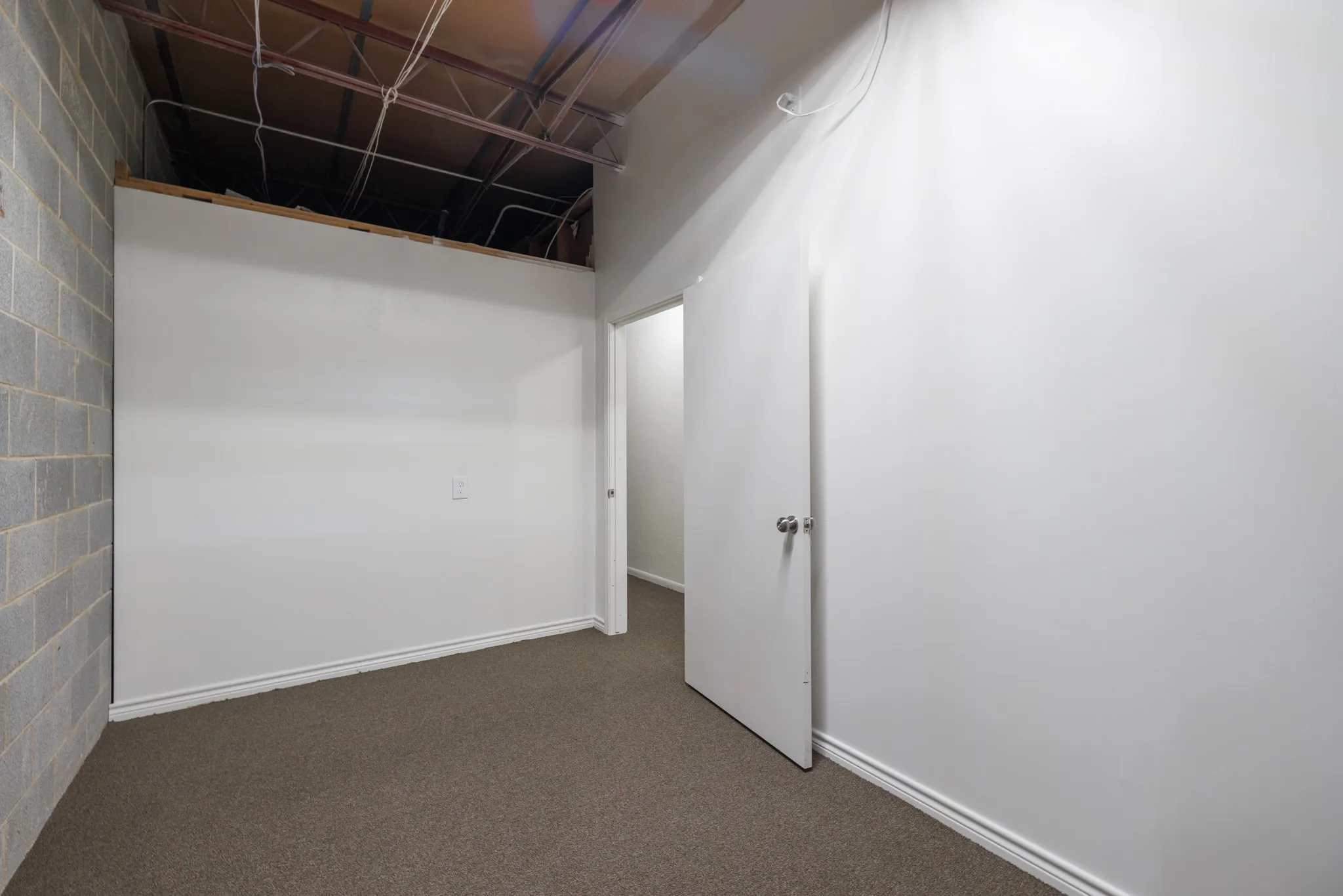 Office For Sale in Taylor County , 627 - 623 Pine Street, Abilene, Texas 79601, 0, 0, Garage spaces, 0 Sqft, built in 1965, Preowned, Price $427,500, mls#21191471, Real Estate Agent in Abilene, Homes For Sale in Taylor county, Homes For Sale in Abilene, Realtor in Abilene Texas, Real Estate Brokerage Independent Realty Texas, Luminita Cordes Realtor
