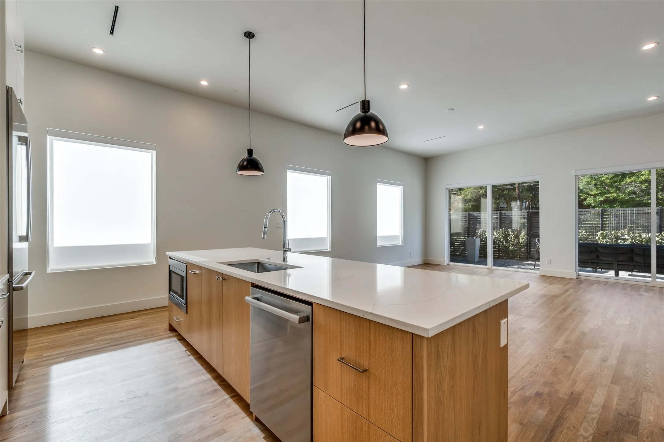 Single Family Residence For Sale in Dallas County , 4414 Abbott Avenue, Dallas, Texas 75205, 3 Bedroom, 4 Bathroom, 2 Garage spaces, 3,716 Sqft, built in 2023, Preowned, mls#21191732, Real Estate Agent in Dallas, Homes For Sale in Dallas county, Homes For Sale in Dallas, Realtor in Dallas Texas, Real Estate Brokerage Independent Realty Texas, Luminita Cordes Realtor