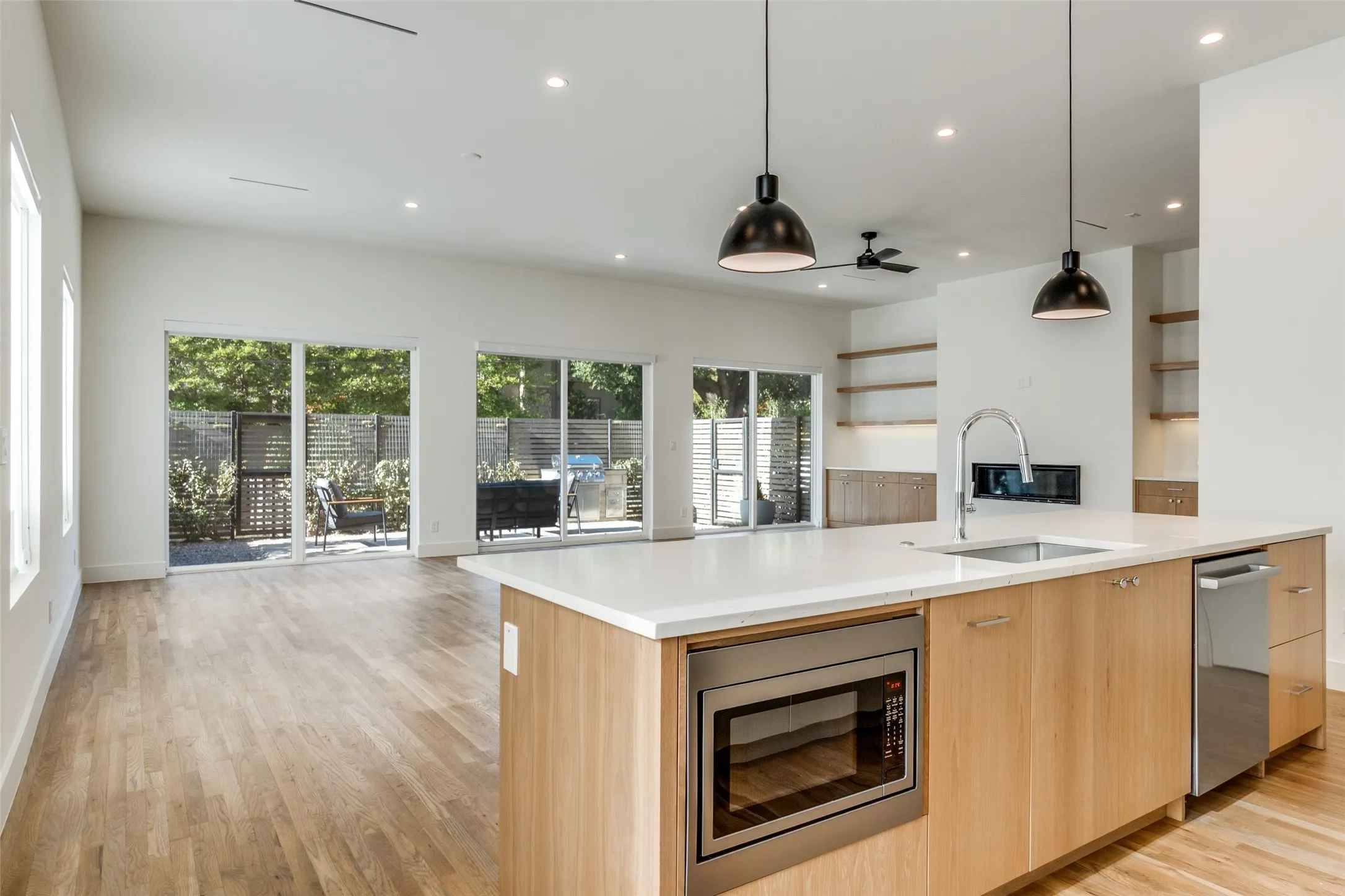 Single Family Residence For Sale in Dallas County , 4414 Abbott Avenue, Dallas, Texas 75205, 3 Bedroom, 4 Bathroom, 2 Garage spaces, 3,716 Sqft, built in 2023, Preowned, mls#21191732, Real Estate Agent in Dallas, Homes For Sale in Dallas county, Homes For Sale in Dallas, Realtor in Dallas Texas, Real Estate Brokerage Independent Realty Texas, Luminita Cordes Realtor