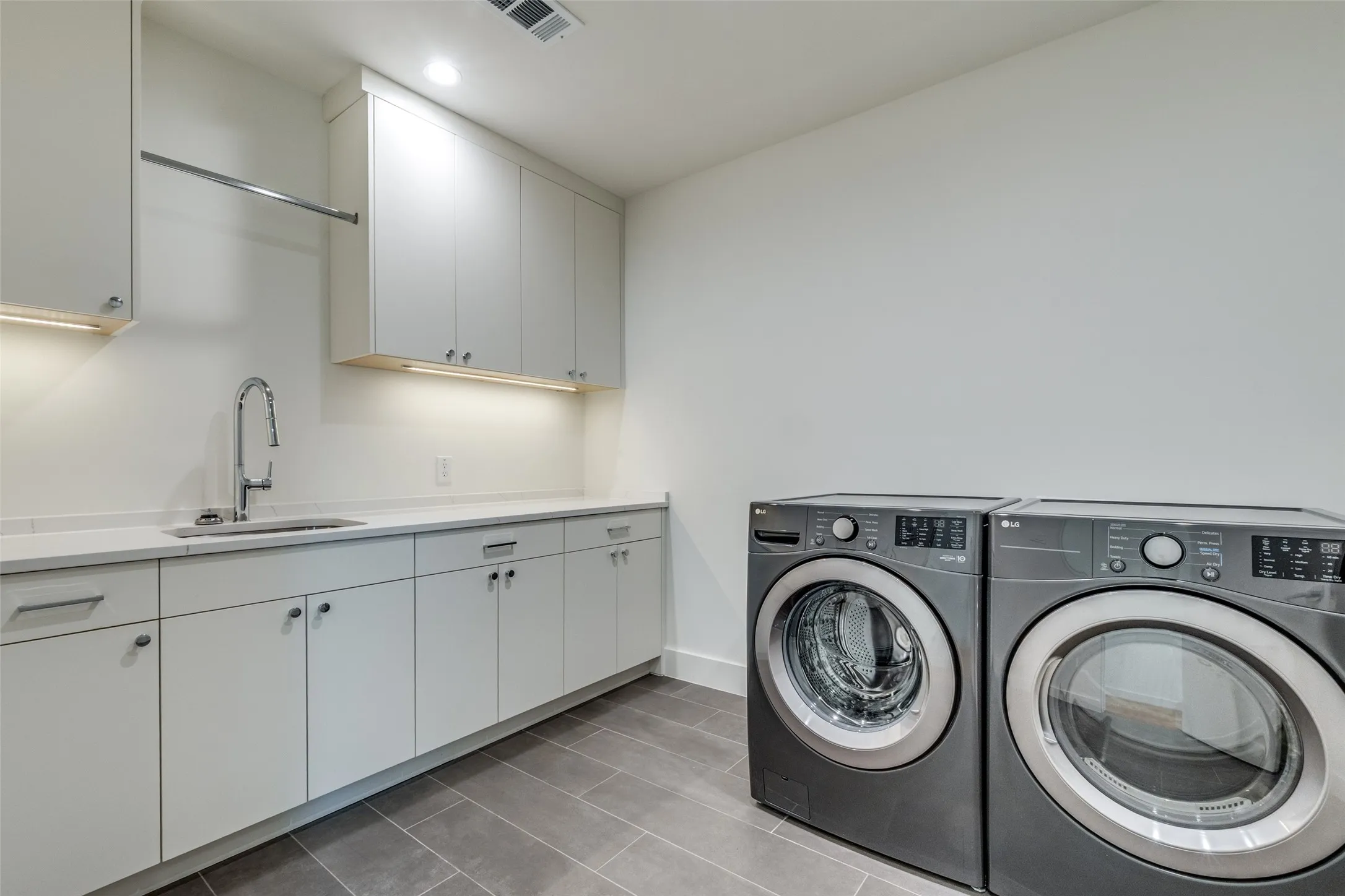 Full Laundry
