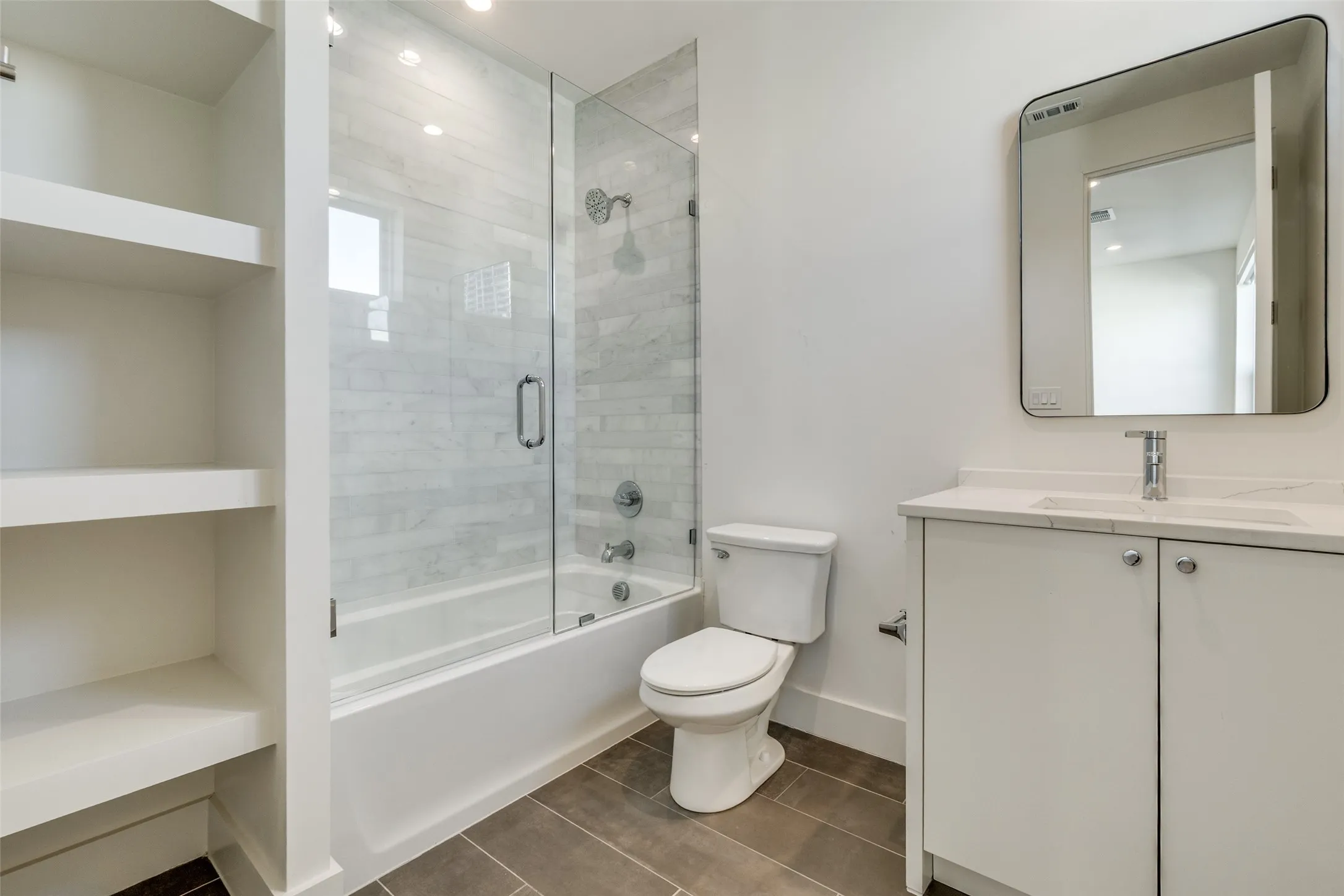 Single Family Residence For Sale in Dallas County , 4414 Abbott Avenue, Dallas, Texas 75205, 3 Bedroom, 4 Bathroom, 2 Garage spaces, 3,716 Sqft, built in 2023, Preowned, mls#21191732, Real Estate Agent in Dallas, Homes For Sale in Dallas county, Homes For Sale in Dallas, Realtor in Dallas Texas, Real Estate Brokerage Independent Realty Texas, Luminita Cordes Realtor