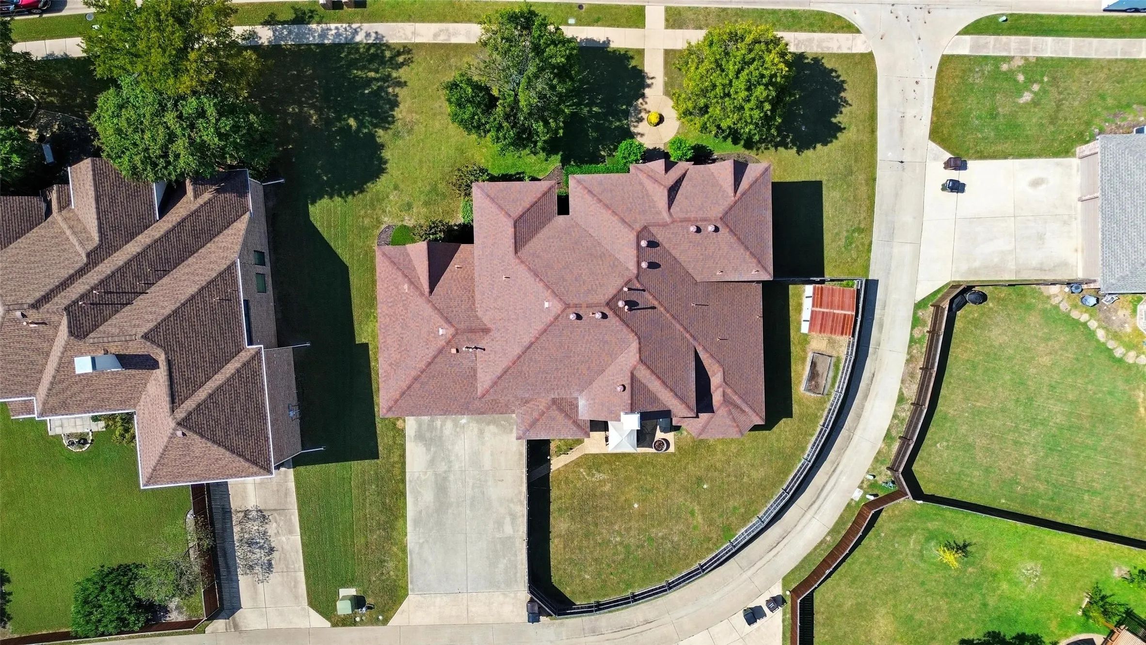 Aerial view of interior corner lot