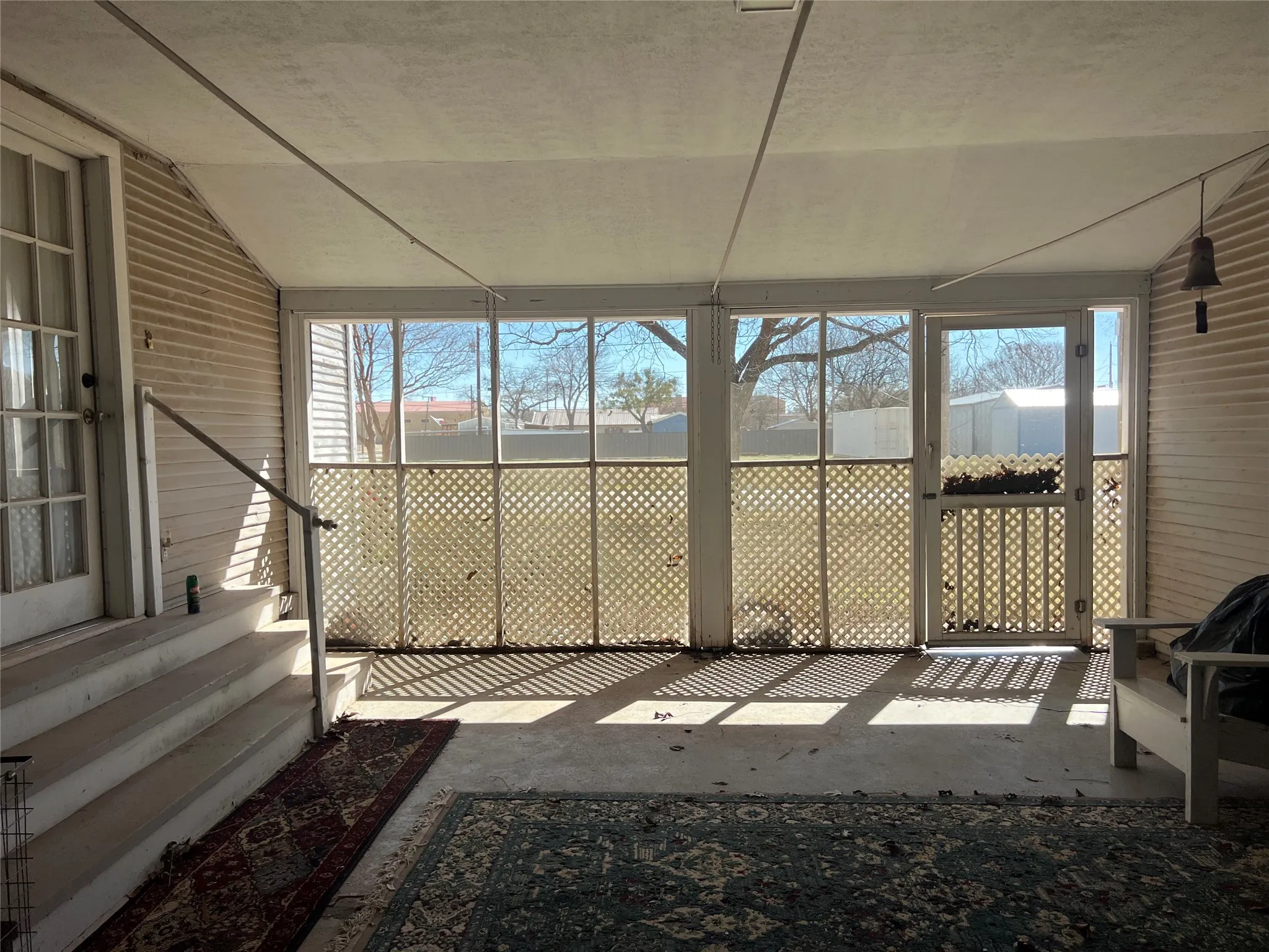 Single Family Residence For Sale in Clay County , 316 E Spring Street, Henrietta, Texas 76365, 2 Bedroom, 2 Bathroom, 2 Garage spaces, 1,810 Sqft, built in 1960, mls#21191992, Real Estate Agent in Henrietta, Homes For Sale in Clay county, Homes For Sale in Henrietta, Realtor in Henrietta Texas, Real Estate Brokerage Independent Realty Texas, Luminita Cordes Realtor