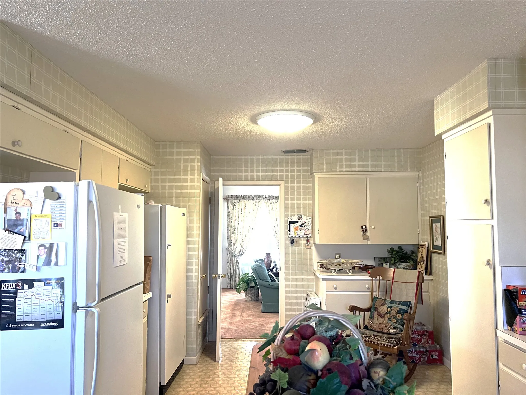 Single Family Residence For Sale in Clay County , 316 E Spring Street, Henrietta, Texas 76365, 2 Bedroom, 2 Bathroom, 2 Garage spaces, 1,810 Sqft, built in 1960, mls#21191992, Real Estate Agent in Henrietta, Homes For Sale in Clay county, Homes For Sale in Henrietta, Realtor in Henrietta Texas, Real Estate Brokerage Independent Realty Texas, Luminita Cordes Realtor