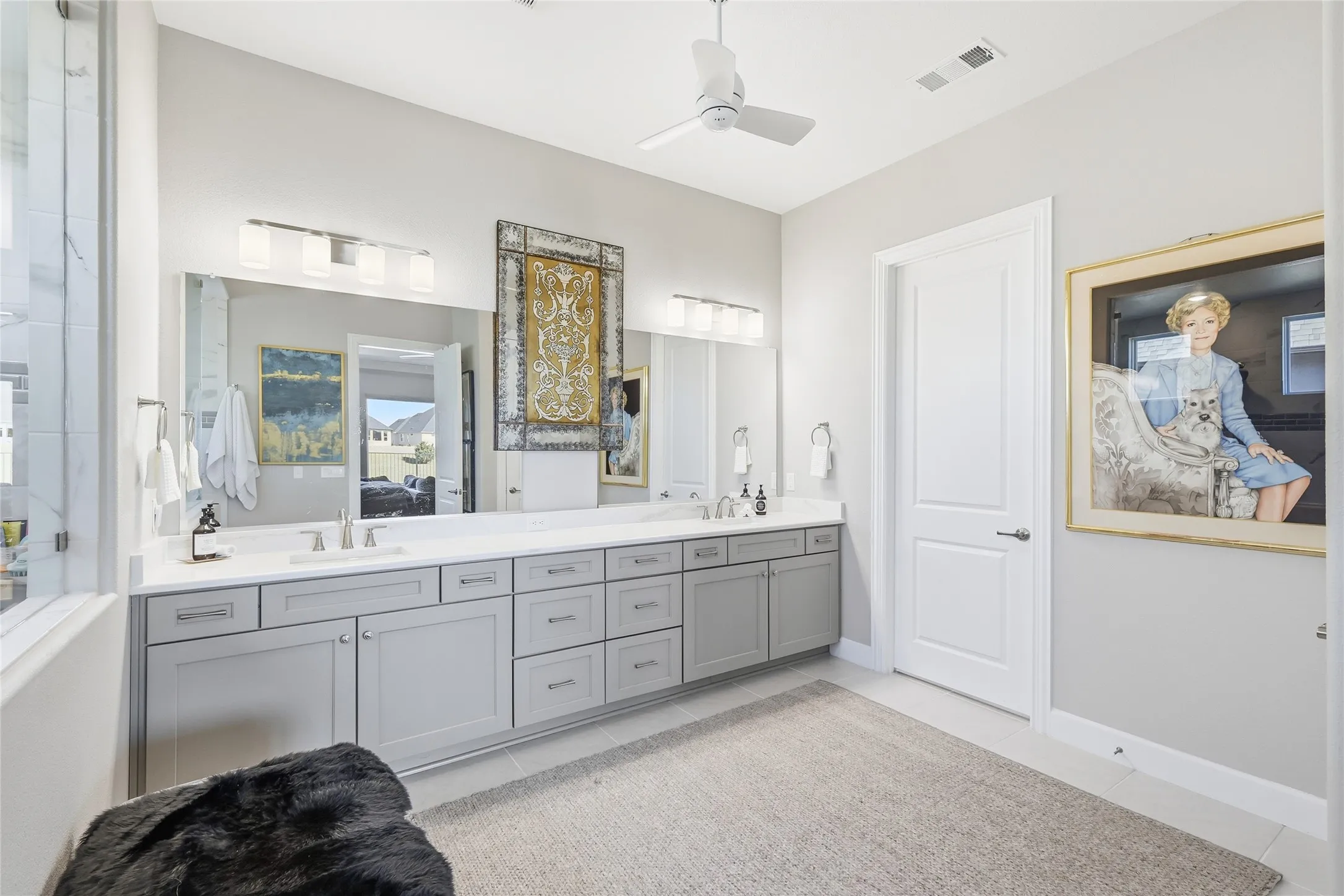 Single Family Residence For Sale in Denton County , 10720 Goodland Drive, Denton, Texas 76207, 3 Bedroom, 4 Bathroom, 3 Garage spaces, 3,055 Sqft, built in 2022, Preowned, mls#21191675, Real Estate Agent in Denton, Homes For Sale in Denton county, Homes For Sale in Denton, Realtor in Denton Texas, Real Estate Brokerage Independent Realty Texas, Luminita Cordes Realtor