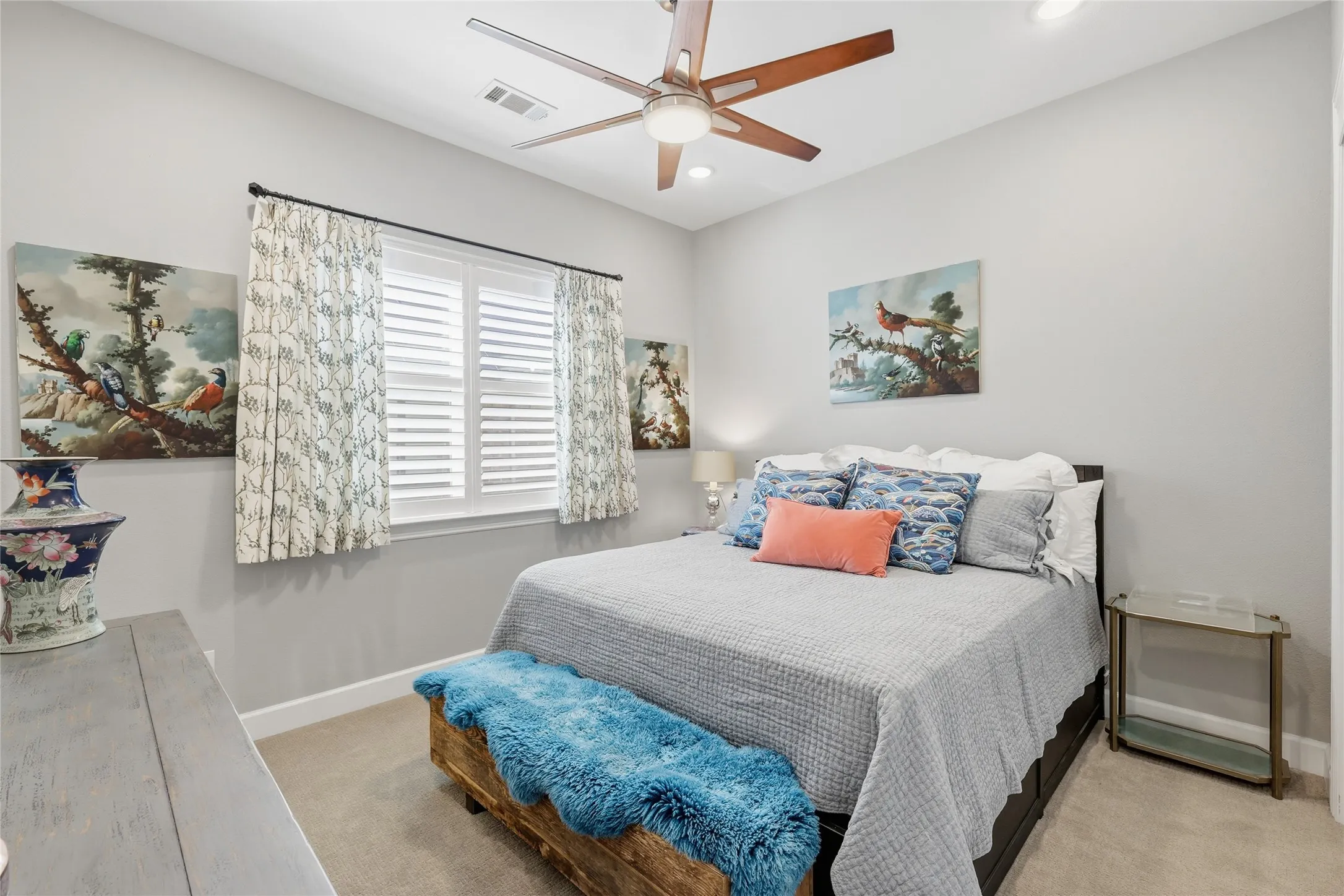 Single Family Residence For Sale in Denton County , 10720 Goodland Drive, Denton, Texas 76207, 3 Bedroom, 4 Bathroom, 3 Garage spaces, 3,055 Sqft, built in 2022, Preowned, mls#21191675, Real Estate Agent in Denton, Homes For Sale in Denton county, Homes For Sale in Denton, Realtor in Denton Texas, Real Estate Brokerage Independent Realty Texas, Luminita Cordes Realtor