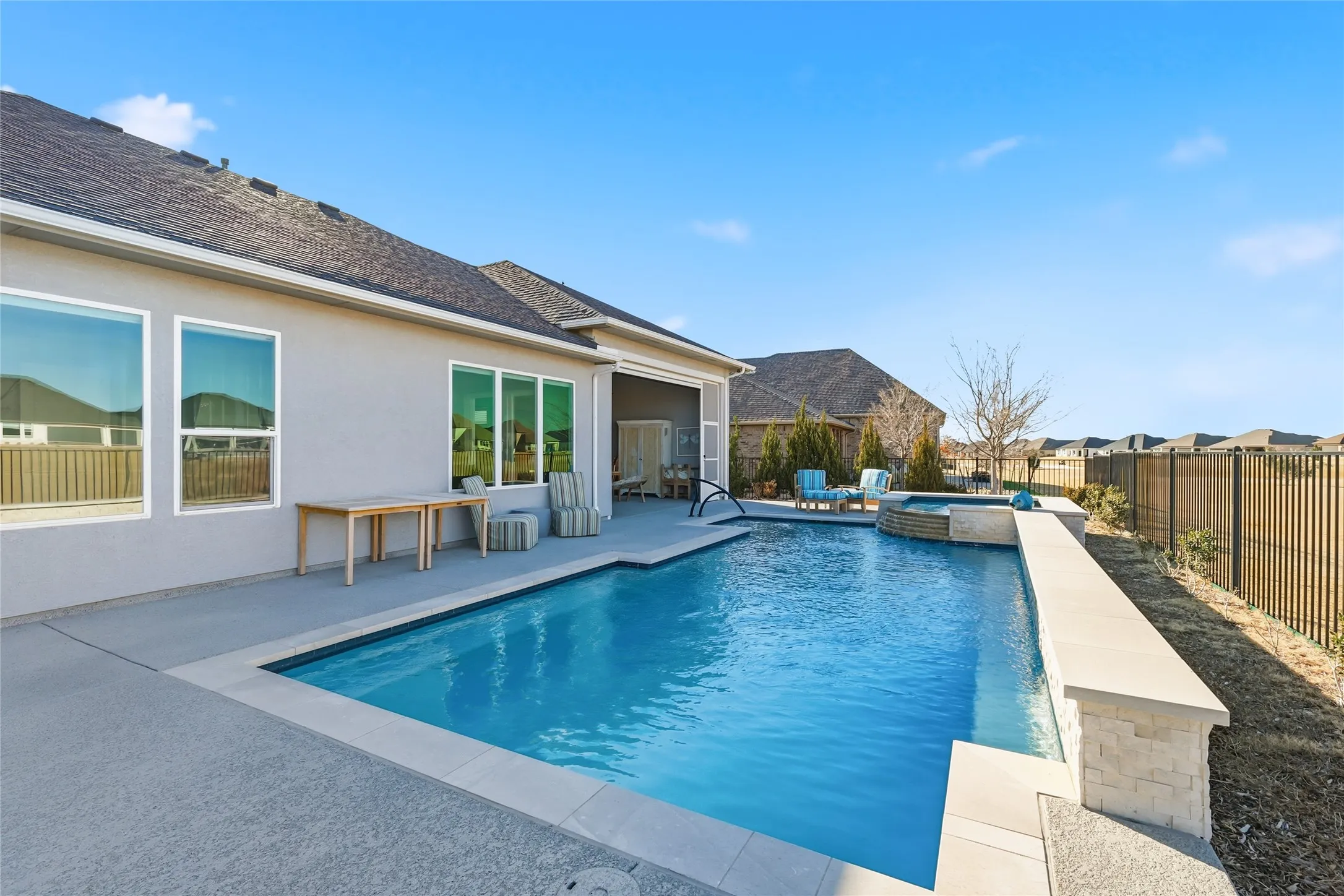 Single Family Residence For Sale in Denton County , 10720 Goodland Drive, Denton, Texas 76207, 3 Bedroom, 4 Bathroom, 3 Garage spaces, 3,055 Sqft, built in 2022, Preowned, mls#21191675, Real Estate Agent in Denton, Homes For Sale in Denton county, Homes For Sale in Denton, Realtor in Denton Texas, Real Estate Brokerage Independent Realty Texas, Luminita Cordes Realtor