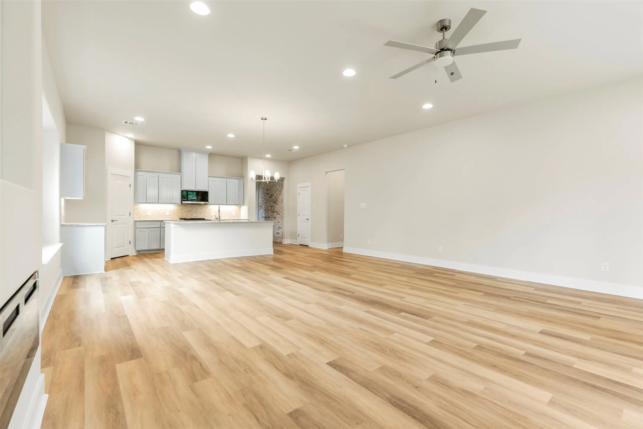 Single Family Residence For Sale in Grayson County , 710 E Mcgee Street, Sherman, Texas 75090, 3 Bedroom, 2 Bathroom, 2 Garage spaces, 1,826 Sqft, built in 2026, New Construction - Complete, mls#21191219, Real Estate Agent in Sherman, Homes For Sale in Grayson county, Homes For Sale in Sherman, Realtor in Sherman Texas, Real Estate Brokerage Independent Realty Texas, Luminita Cordes Realtor