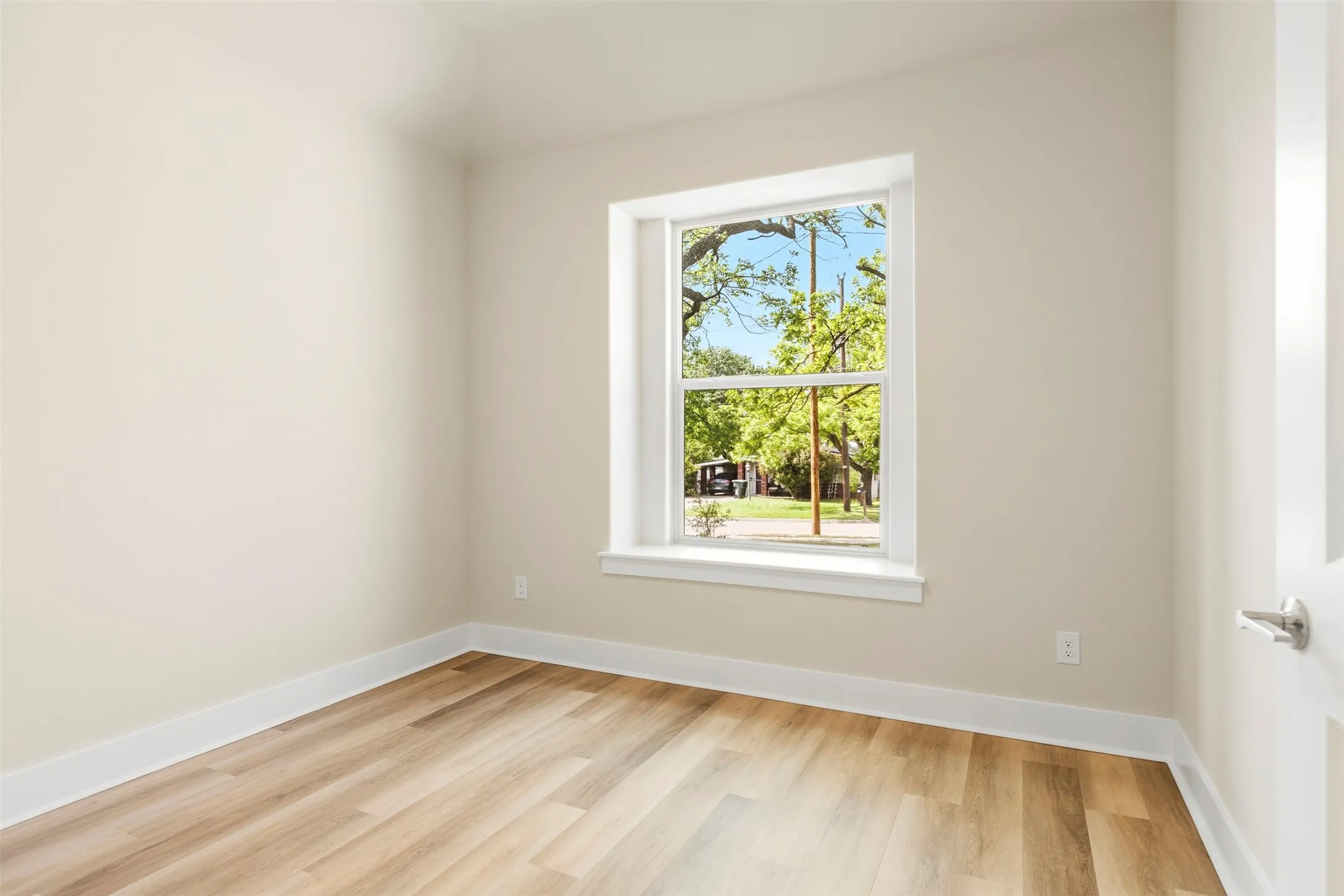 Single Family Residence For Sale in Grayson County , 710 E Mcgee Street, Sherman, Texas 75090, 3 Bedroom, 2 Bathroom, 2 Garage spaces, 1,826 Sqft, built in 2026, New Construction - Complete, mls#21191219, Real Estate Agent in Sherman, Homes For Sale in Grayson county, Homes For Sale in Sherman, Realtor in Sherman Texas, Real Estate Brokerage Independent Realty Texas, Luminita Cordes Realtor