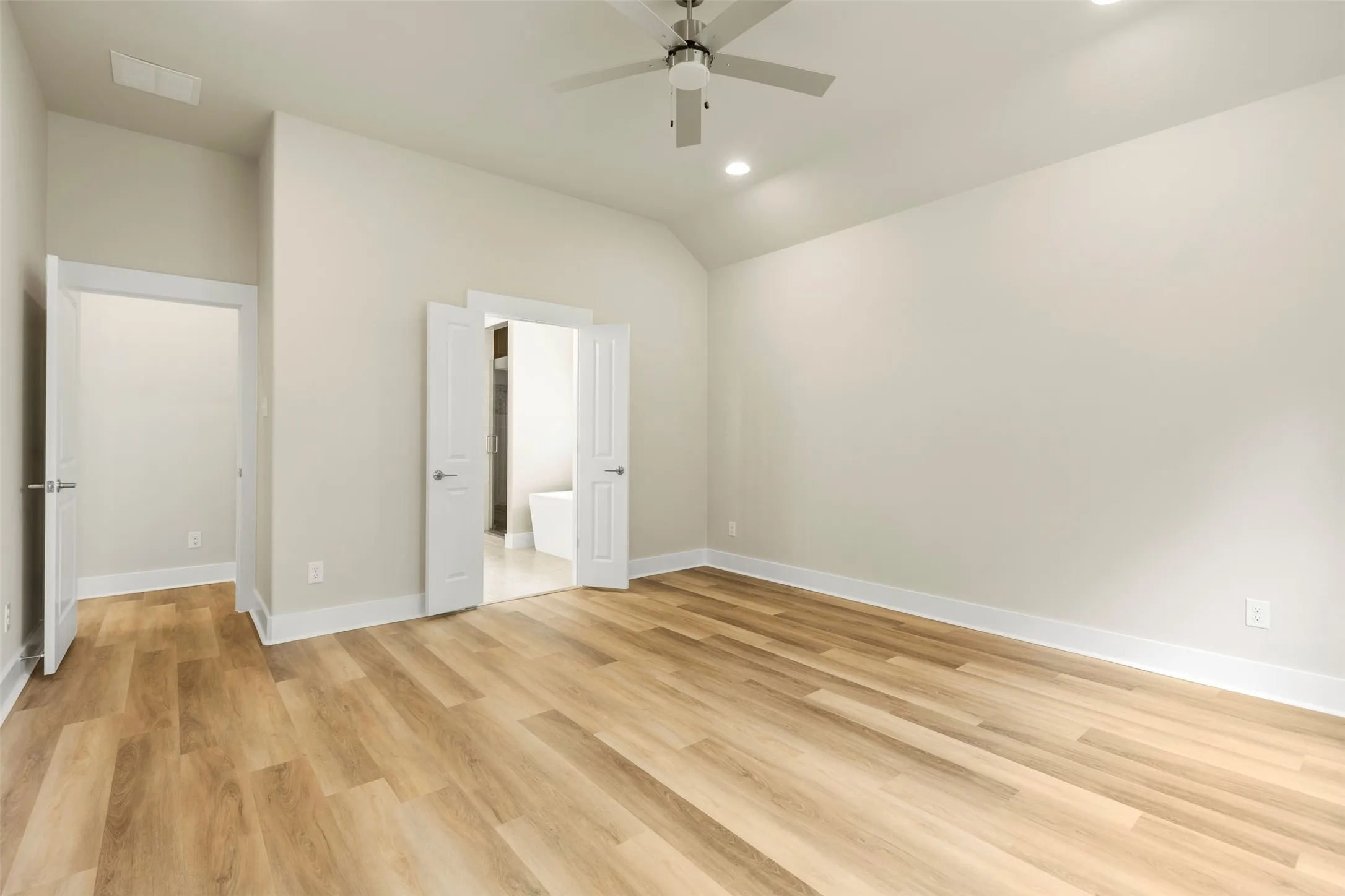 Single Family Residence For Sale in Grayson County , 710 E Mcgee Street, Sherman, Texas 75090, 3 Bedroom, 2 Bathroom, 2 Garage spaces, 1,826 Sqft, built in 2026, New Construction - Complete, mls#21191219, Real Estate Agent in Sherman, Homes For Sale in Grayson county, Homes For Sale in Sherman, Realtor in Sherman Texas, Real Estate Brokerage Independent Realty Texas, Luminita Cordes Realtor