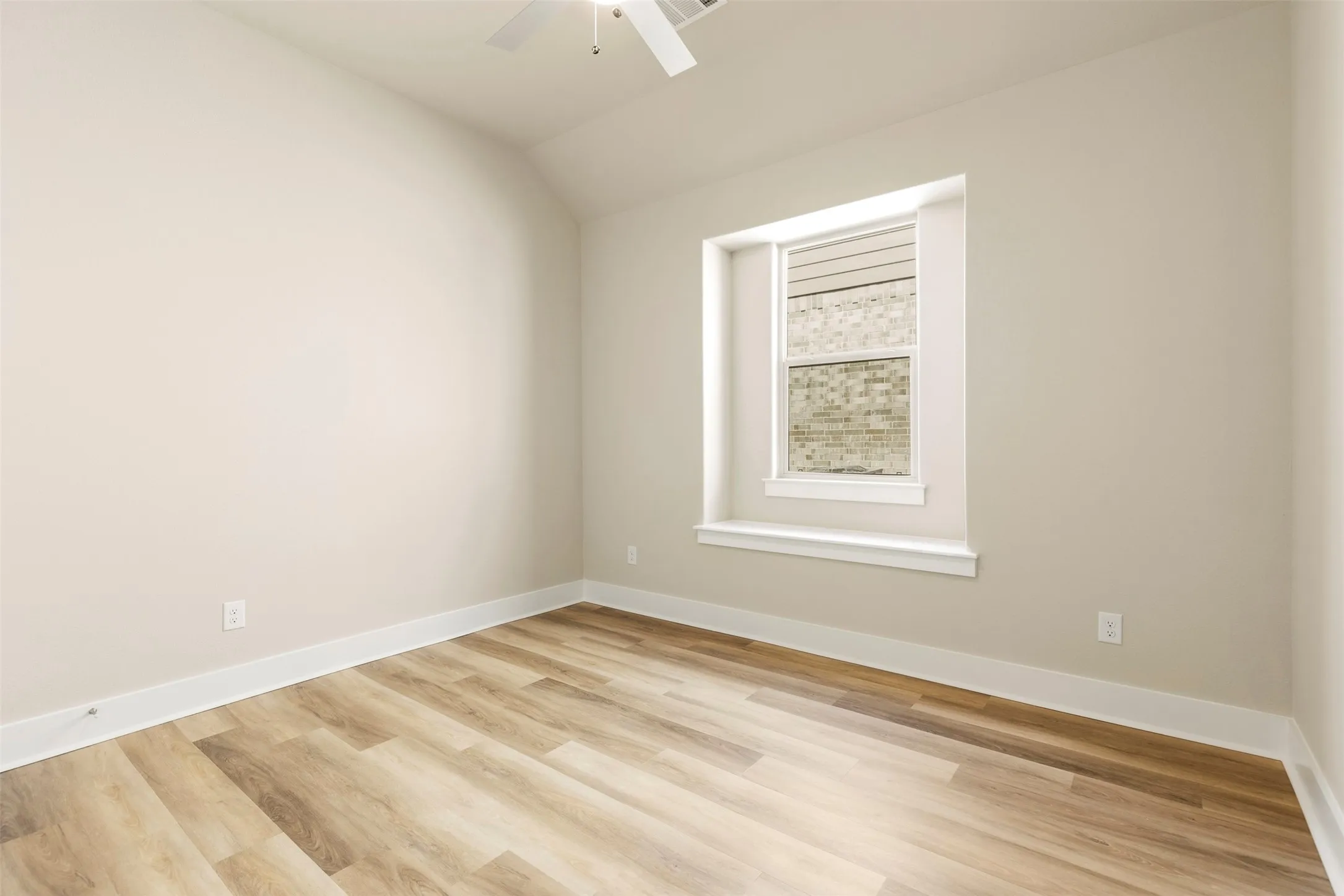 Single Family Residence For Sale in Grayson County , 710 E Mcgee Street, Sherman, Texas 75090, 3 Bedroom, 2 Bathroom, 2 Garage spaces, 1,826 Sqft, built in 2026, New Construction - Complete, mls#21191219, Real Estate Agent in Sherman, Homes For Sale in Grayson county, Homes For Sale in Sherman, Realtor in Sherman Texas, Real Estate Brokerage Independent Realty Texas, Luminita Cordes Realtor