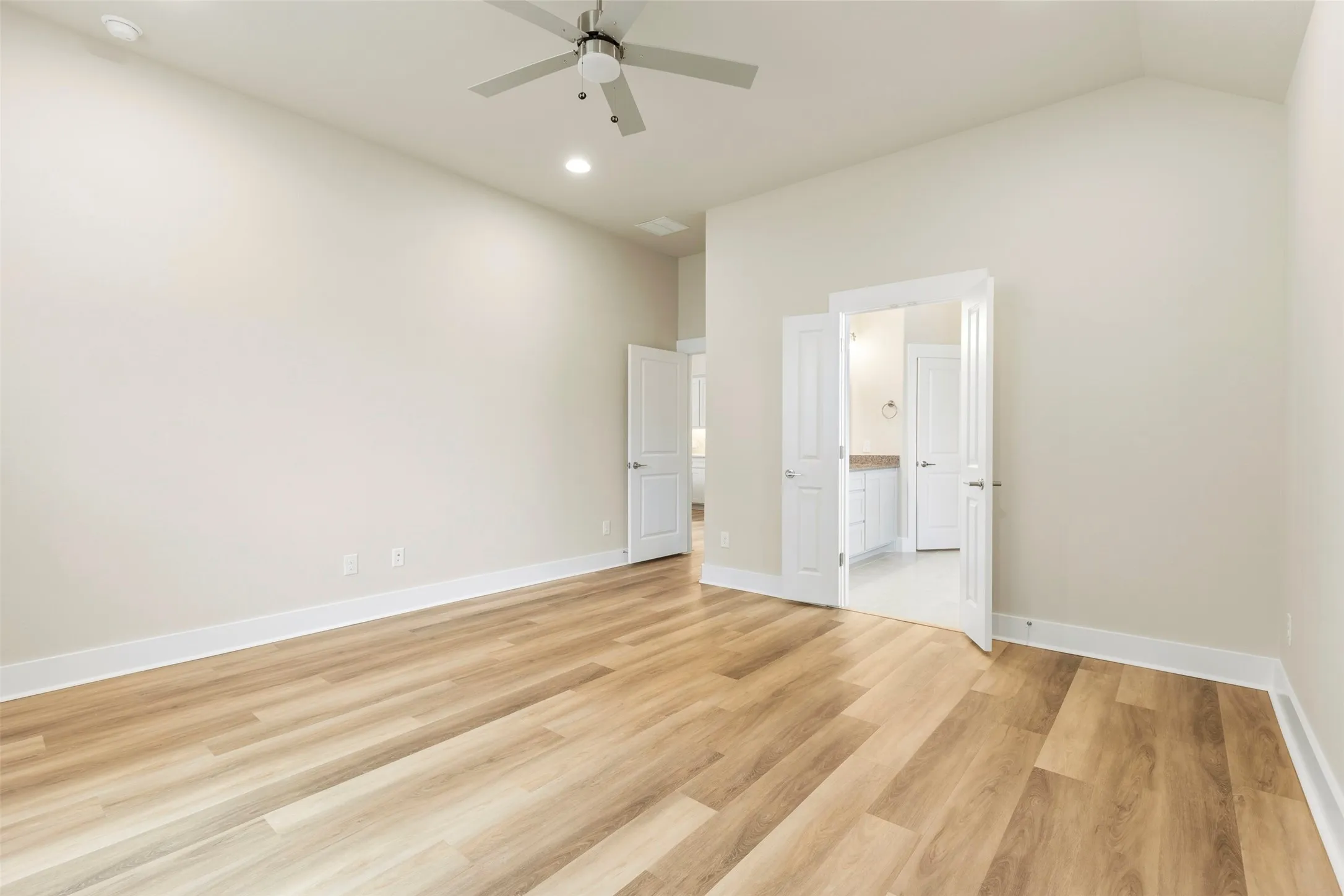 Single Family Residence For Sale in Grayson County , 710 E Mcgee Street, Sherman, Texas 75090, 3 Bedroom, 2 Bathroom, 2 Garage spaces, 1,826 Sqft, built in 2026, New Construction - Complete, mls#21191219, Real Estate Agent in Sherman, Homes For Sale in Grayson county, Homes For Sale in Sherman, Realtor in Sherman Texas, Real Estate Brokerage Independent Realty Texas, Luminita Cordes Realtor