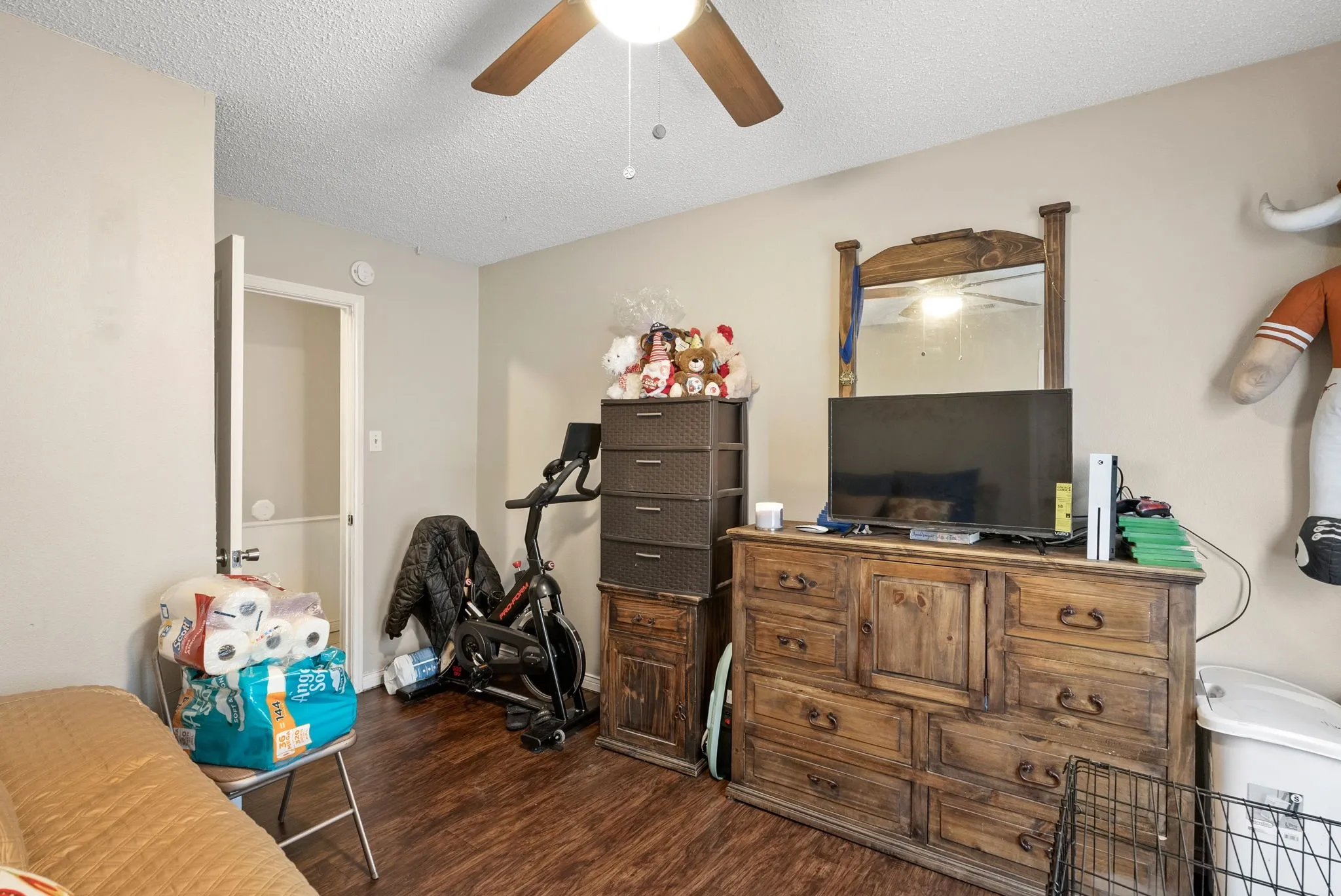 Duplex For Sale in Smith County , 2103 Easy Street, Tyler, Texas 75703, 6 Bedroom, 4 Bathroom, Garage spaces, 0 Sqft, built in 1975, Preowned, mls#21189316, Real Estate Agent in Tyler, Homes For Sale in Smith county, Homes For Sale in Tyler, Realtor in Tyler Texas, Real Estate Brokerage Independent Realty Texas, Luminita Cordes Realtor