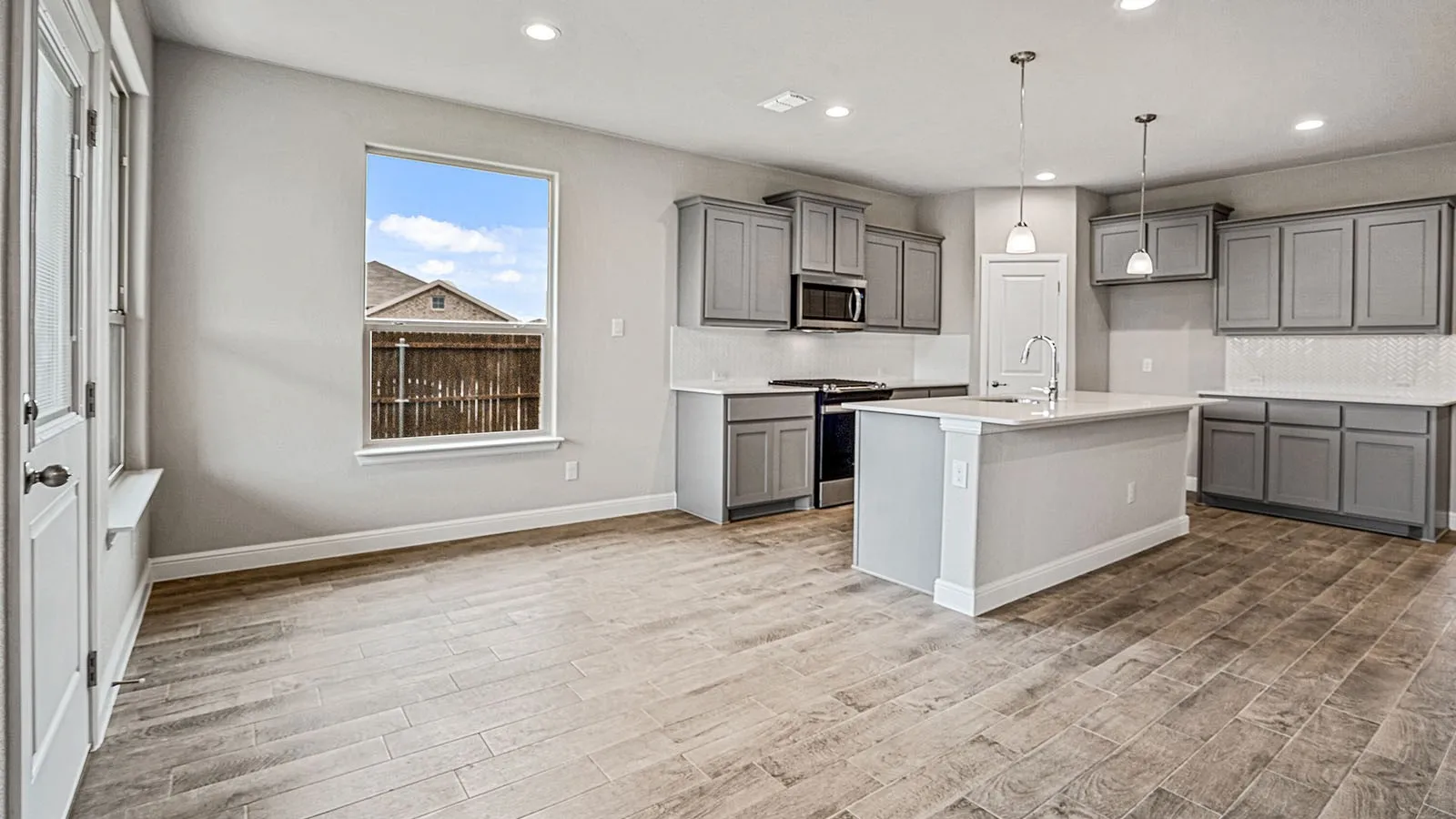 Single Family Residence For Sale in Wise County , 105 HUGO Court, Rhome, Texas 76078, 5 Bedroom, 4 Bathroom, 2 Garage spaces, 2,901 Sqft, built in 2026, New Construction - Incomplete, mls#21189449, Real Estate Agent in Rhome, Homes For Sale in Wise county, Homes For Sale in Rhome, Realtor in Rhome Texas, Real Estate Brokerage Independent Realty Texas, Luminita Cordes Realtor