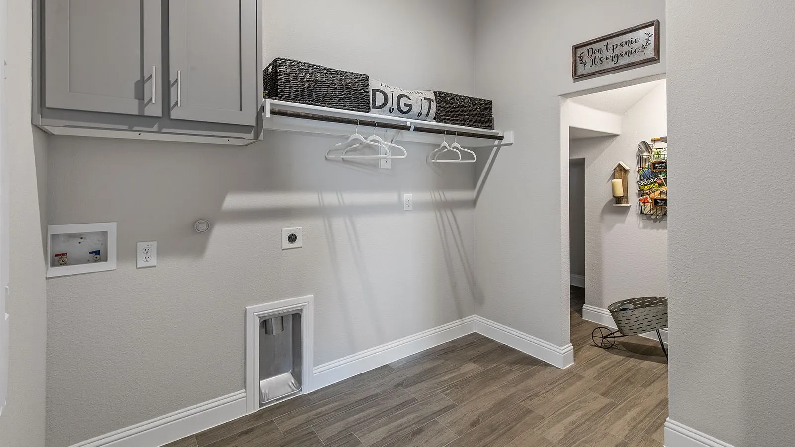Single Family Residence For Sale in Ellis County , 3293 PIER VIEW Street, Grand Prairie, Texas 76065, 4 Bedroom, 3 Bathroom, 2 Garage spaces, 2,788 Sqft, built in 2026, New Construction - Incomplete, mls#21190660, Real Estate Agent in Grand Prairie, Homes For Sale in Ellis county, Homes For Sale in Grand Prairie, Realtor in Grand Prairie Texas, Real Estate Brokerage Independent Realty Texas, Luminita Cordes Realtor