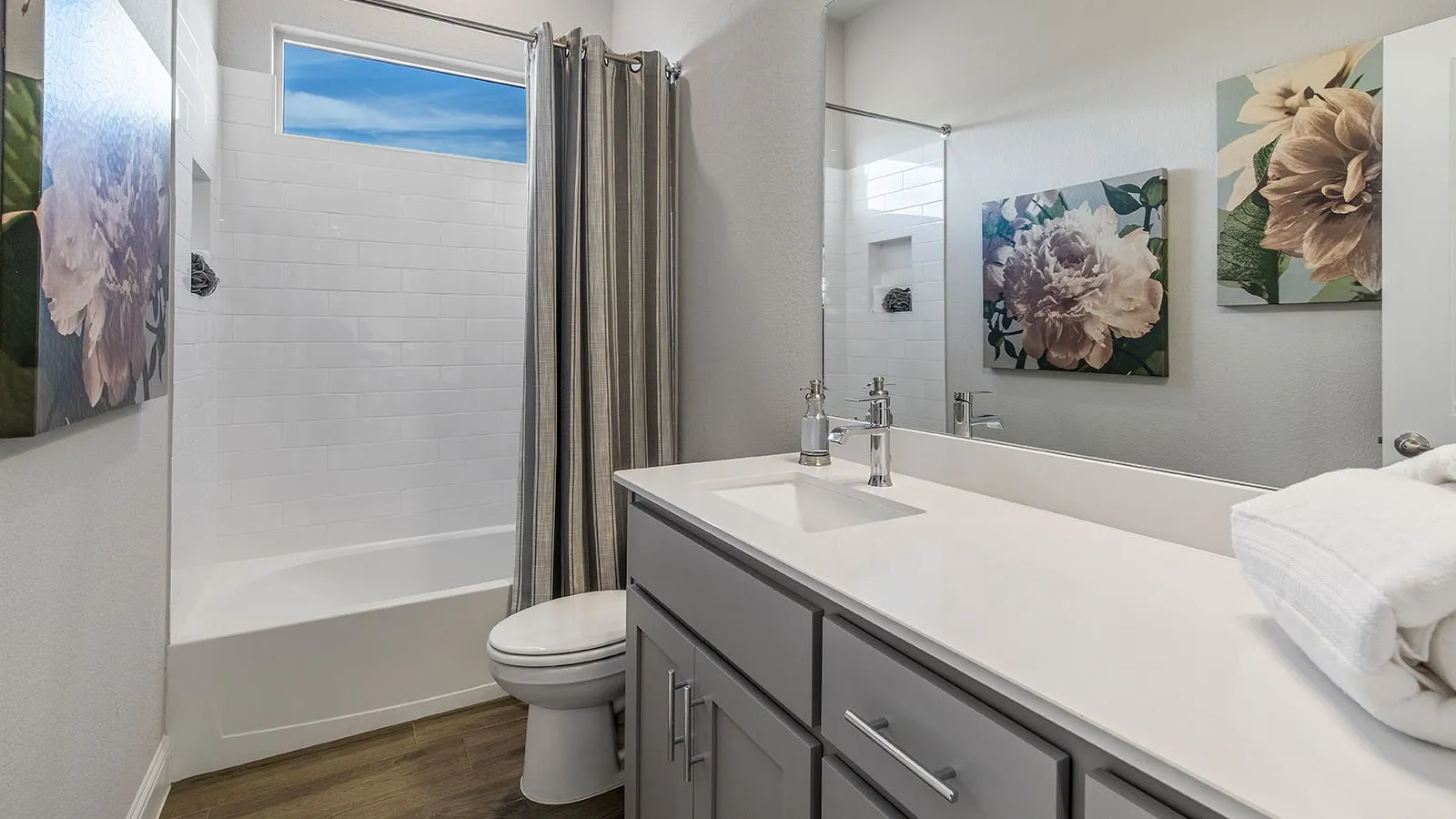 Single Family Residence For Sale in Ellis County , 3293 PIER VIEW Street, Grand Prairie, Texas 76065, 4 Bedroom, 3 Bathroom, 2 Garage spaces, 2,788 Sqft, built in 2026, New Construction - Incomplete, mls#21190660, Real Estate Agent in Grand Prairie, Homes For Sale in Ellis county, Homes For Sale in Grand Prairie, Realtor in Grand Prairie Texas, Real Estate Brokerage Independent Realty Texas, Luminita Cordes Realtor