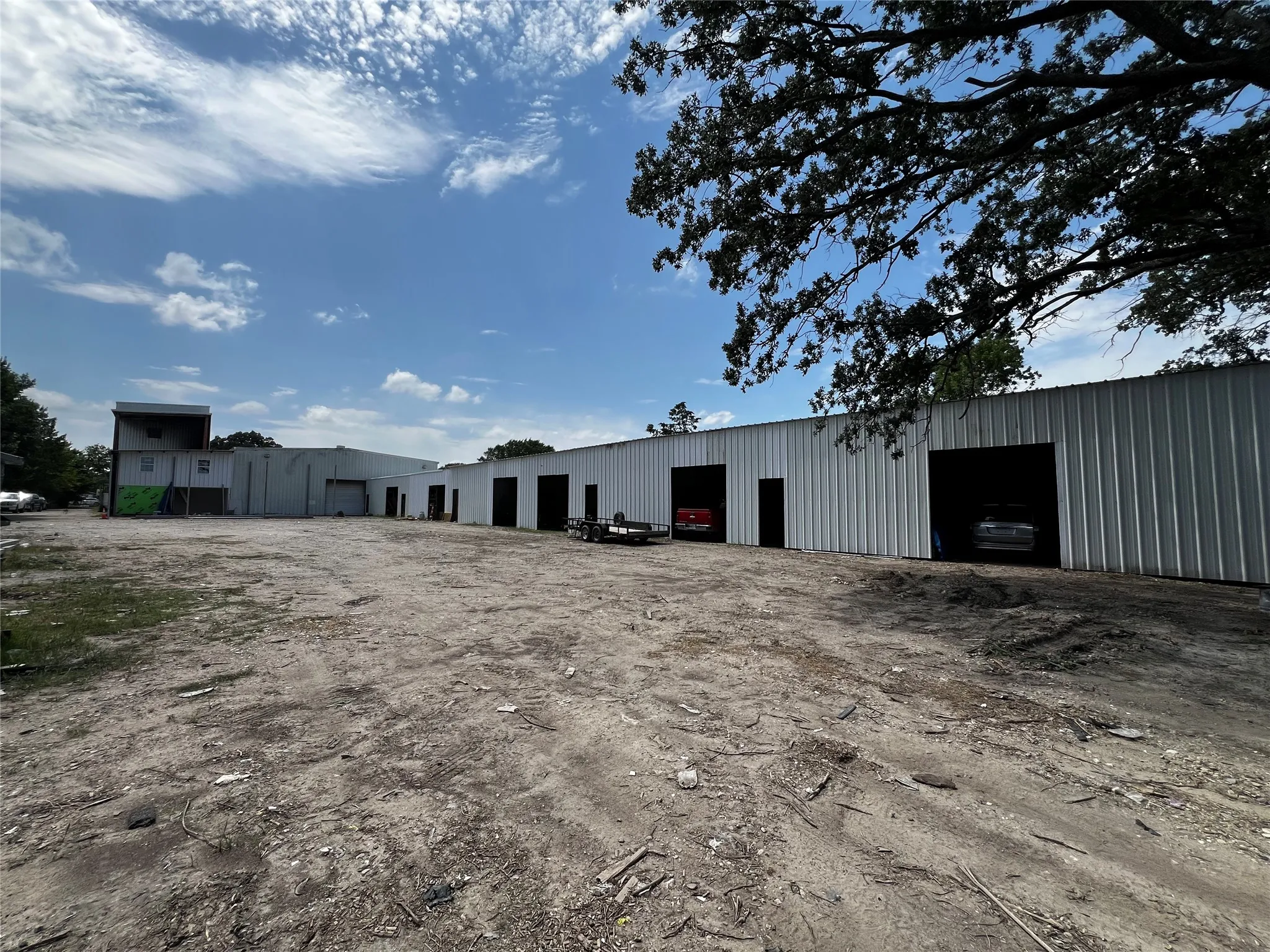 Warehouse For Sale in Dallas County , 3900 S Peachtree Road, Balch Springs, Texas 75180, 0, 0, Garage spaces, 0 Sqft, built in 1985, Preowned, mls#21186075, Real Estate Agent in Balch Springs, Homes For Sale in Dallas county, Homes For Sale in Balch Springs, Realtor in Balch Springs Texas, Real Estate Brokerage Independent Realty Texas, Luminita Cordes Realtor