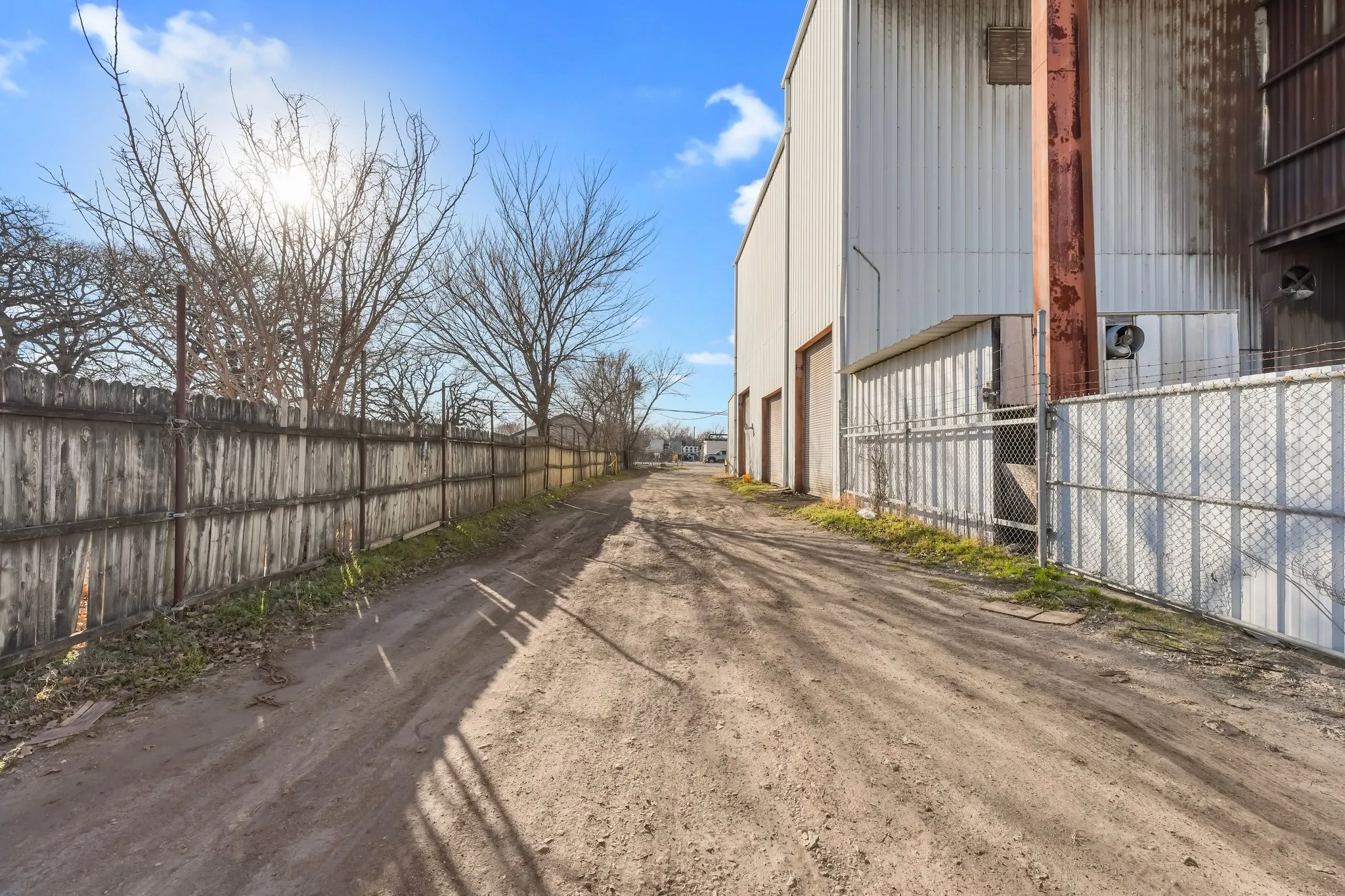 Warehouse For Sale in Dallas County , 3900 S Peachtree Road, Balch Springs, Texas 75180, 0, 0, Garage spaces, 0 Sqft, built in 1985, Preowned, mls#21186075, Real Estate Agent in Balch Springs, Homes For Sale in Dallas county, Homes For Sale in Balch Springs, Realtor in Balch Springs Texas, Real Estate Brokerage Independent Realty Texas, Luminita Cordes Realtor