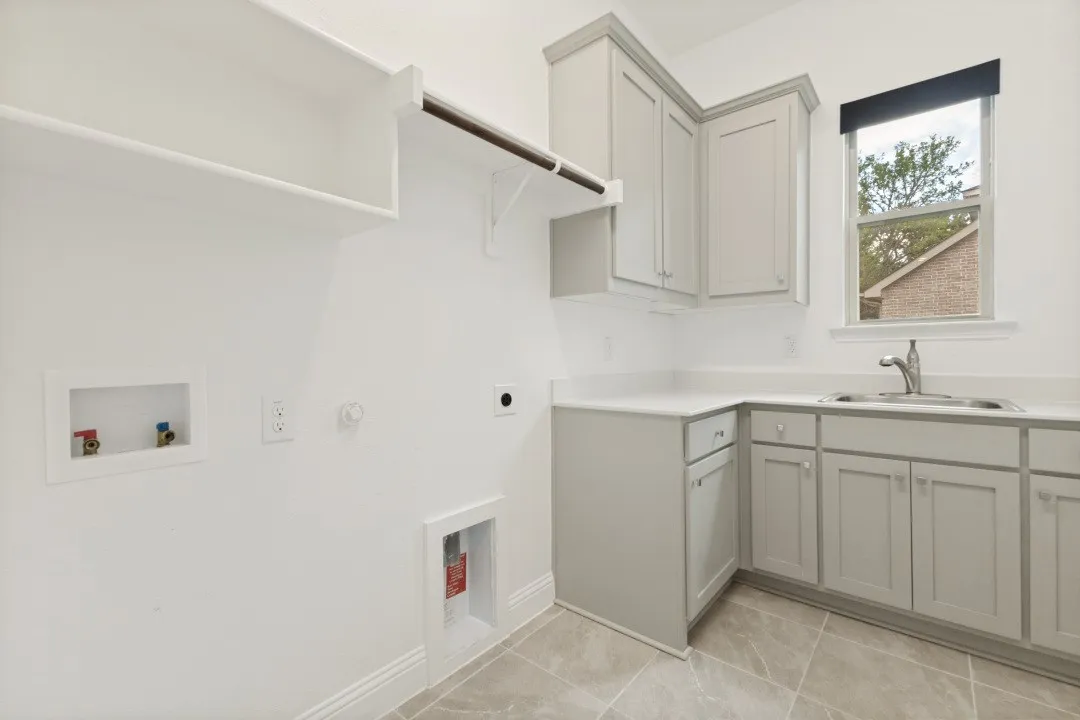 Single Family Residence For Sale in Grayson County , 1408 Bearpath Way, Gunter, Texas 75058, 5 Bedroom, 5 Bathroom, 3 Garage spaces, 3,518 Sqft, built in 2023, Price $695,000, mls#21190948, Real Estate Agent in Gunter, Homes For Sale in Grayson county, Homes For Sale in Gunter, Realtor in Gunter Texas, Real Estate Brokerage Independent Realty Texas, Luminita Cordes Realtor