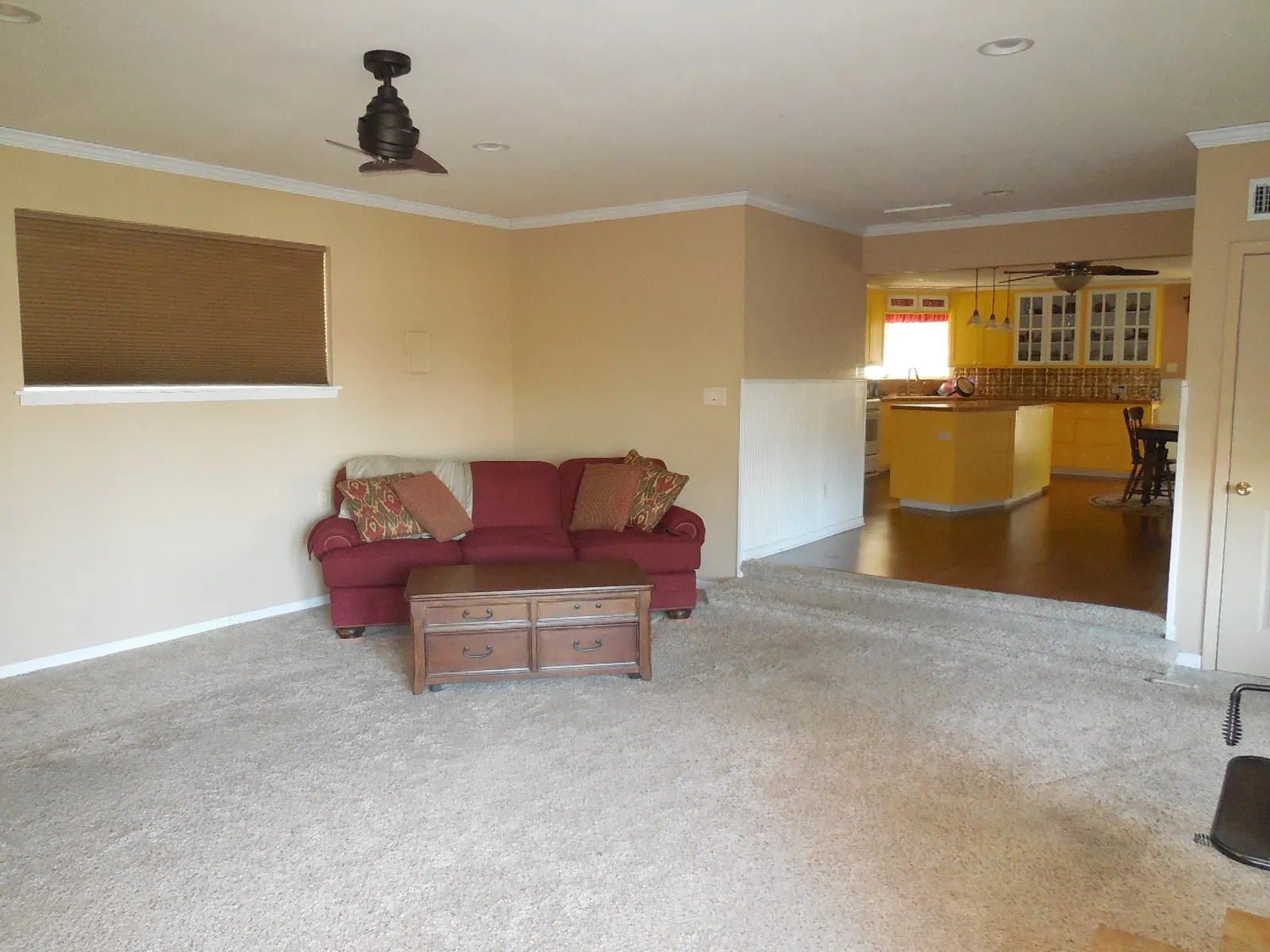 Single Family Residence For Sale in Eastland County , 209 Breckenridge Highway, Ranger, Texas 76470, 3 Bedroom, 2 Bathroom, 1 Garage spaces, 2,034 Sqft, built in 1960, mls#21192115, Real Estate Agent in Ranger, Homes For Sale in Eastland county, Homes For Sale in Ranger, Realtor in Ranger Texas, Real Estate Brokerage Independent Realty Texas, Luminita Cordes Realtor