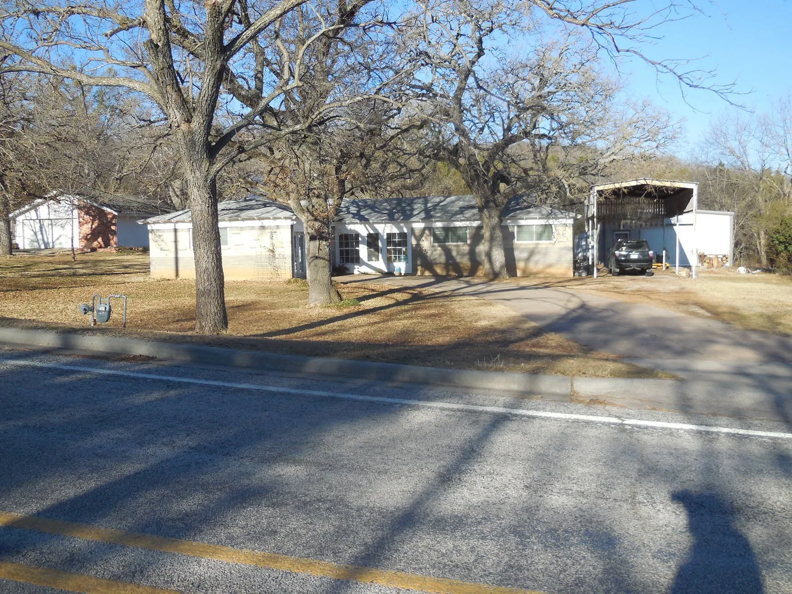Single Family Residence For Sale in Eastland County , 209 Breckenridge Highway, Ranger, Texas 76470, 3 Bedroom, 2 Bathroom, 1 Garage spaces, 2,034 Sqft, built in 1960, mls#21192115, Real Estate Agent in Ranger, Homes For Sale in Eastland county, Homes For Sale in Ranger, Realtor in Ranger Texas, Real Estate Brokerage Independent Realty Texas, Luminita Cordes Realtor