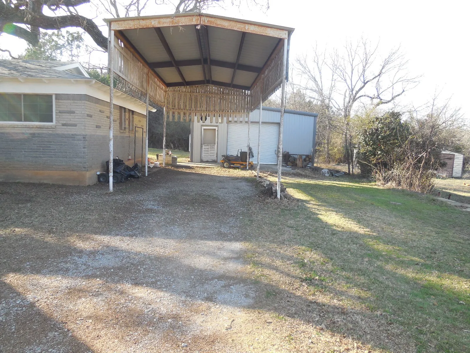 Single Family Residence For Sale in Eastland County , 209 Breckenridge Highway, Ranger, Texas 76470, 3 Bedroom, 2 Bathroom, 1 Garage spaces, 2,034 Sqft, built in 1960, mls#21192115, Real Estate Agent in Ranger, Homes For Sale in Eastland county, Homes For Sale in Ranger, Realtor in Ranger Texas, Real Estate Brokerage Independent Realty Texas, Luminita Cordes Realtor