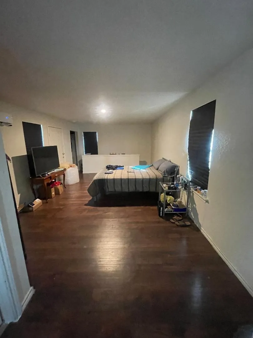Triplex For Sale in Tarrant County , 5236 Bonnell Avenue, Fort Worth, Texas 76107, 0, 0, Garage spaces, 0 Sqft, built in 1944, Preowned, mls#21192142, Real Estate Agent in Fort Worth, Homes For Sale in Tarrant county, Homes For Sale in Fort Worth, Realtor in Fort Worth Texas, Real Estate Brokerage Independent Realty Texas, Luminita Cordes Realtor