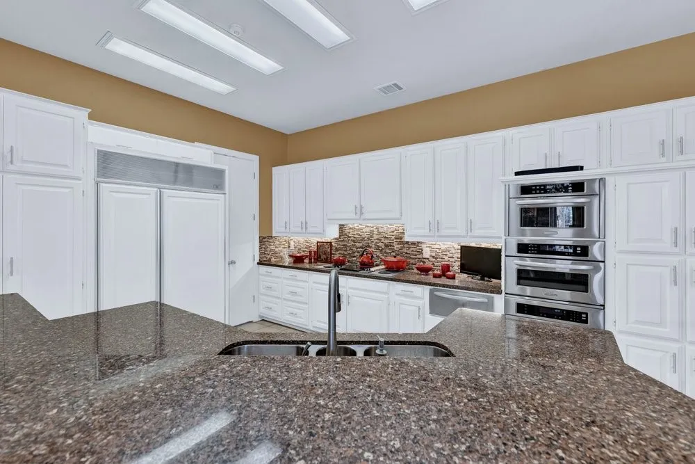 Single Family Residence For Sale in Dallas County , 11622 Valleydale Drive, Dallas, Texas 75230, 4 Bedroom, 6 Bathroom, 3 Garage spaces, 4,388 Sqft, built in 1983, mls#21192131, Real Estate Agent in Dallas, Homes For Sale in Dallas county, Homes For Sale in Dallas, Realtor in Dallas Texas, Real Estate Brokerage Independent Realty Texas, Luminita Cordes Realtor
