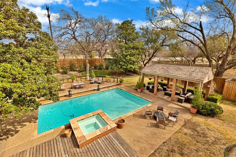 Single Family Residence For Sale in Dallas County , 11622 Valleydale Drive, Dallas, Texas 75230, 4 Bedroom, 6 Bathroom, 3 Garage spaces, 4,388 Sqft, built in 1983, mls#21192131, Real Estate Agent in Dallas, Homes For Sale in Dallas county, Homes For Sale in Dallas, Realtor in Dallas Texas, Real Estate Brokerage Independent Realty Texas, Luminita Cordes Realtor