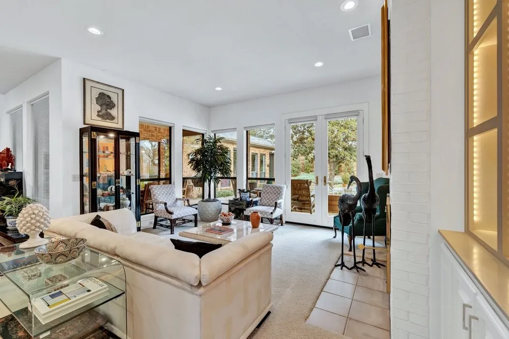 Single Family Residence For Sale in Dallas County , 11622 Valleydale Drive, Dallas, Texas 75230, 4 Bedroom, 6 Bathroom, 3 Garage spaces, 4,388 Sqft, built in 1983, mls#21192131, Real Estate Agent in Dallas, Homes For Sale in Dallas county, Homes For Sale in Dallas, Realtor in Dallas Texas, Real Estate Brokerage Independent Realty Texas, Luminita Cordes Realtor