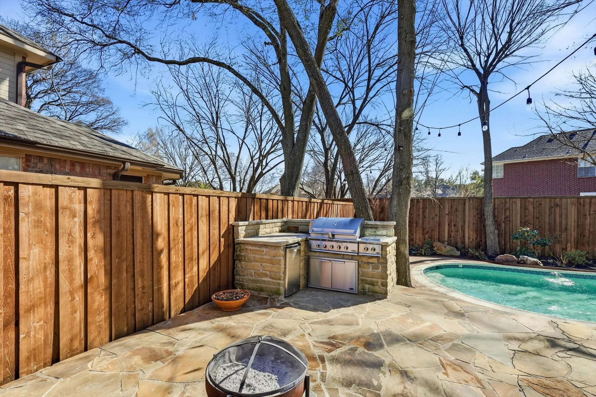Single Family Residence For Sale in Denton County , 2909 Purple Sage Drive, Flower Mound, Texas 75028, 4 Bedroom, 3 Bathroom, 2 Garage spaces, 2,509 Sqft, built in 1993, mls#21192175, Real Estate Agent in Flower Mound, Homes For Sale in Denton county, Homes For Sale in Flower Mound, Realtor in Flower Mound Texas, Real Estate Brokerage Independent Realty Texas, Luminita Cordes Realtor