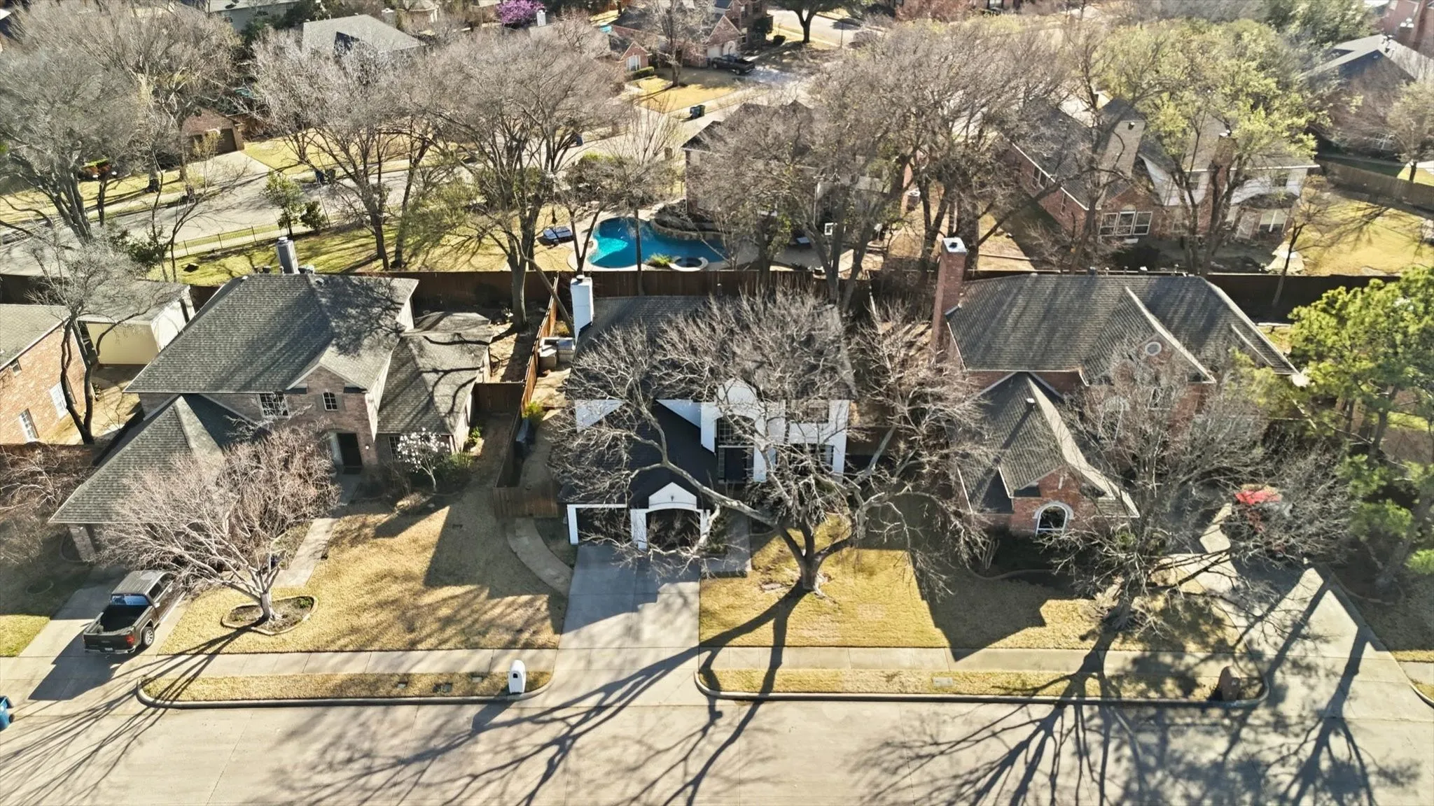 Single Family Residence For Sale in Denton County , 2909 Purple Sage Drive, Flower Mound, Texas 75028, 4 Bedroom, 3 Bathroom, 2 Garage spaces, 2,509 Sqft, built in 1993, mls#21192175, Real Estate Agent in Flower Mound, Homes For Sale in Denton county, Homes For Sale in Flower Mound, Realtor in Flower Mound Texas, Real Estate Brokerage Independent Realty Texas, Luminita Cordes Realtor