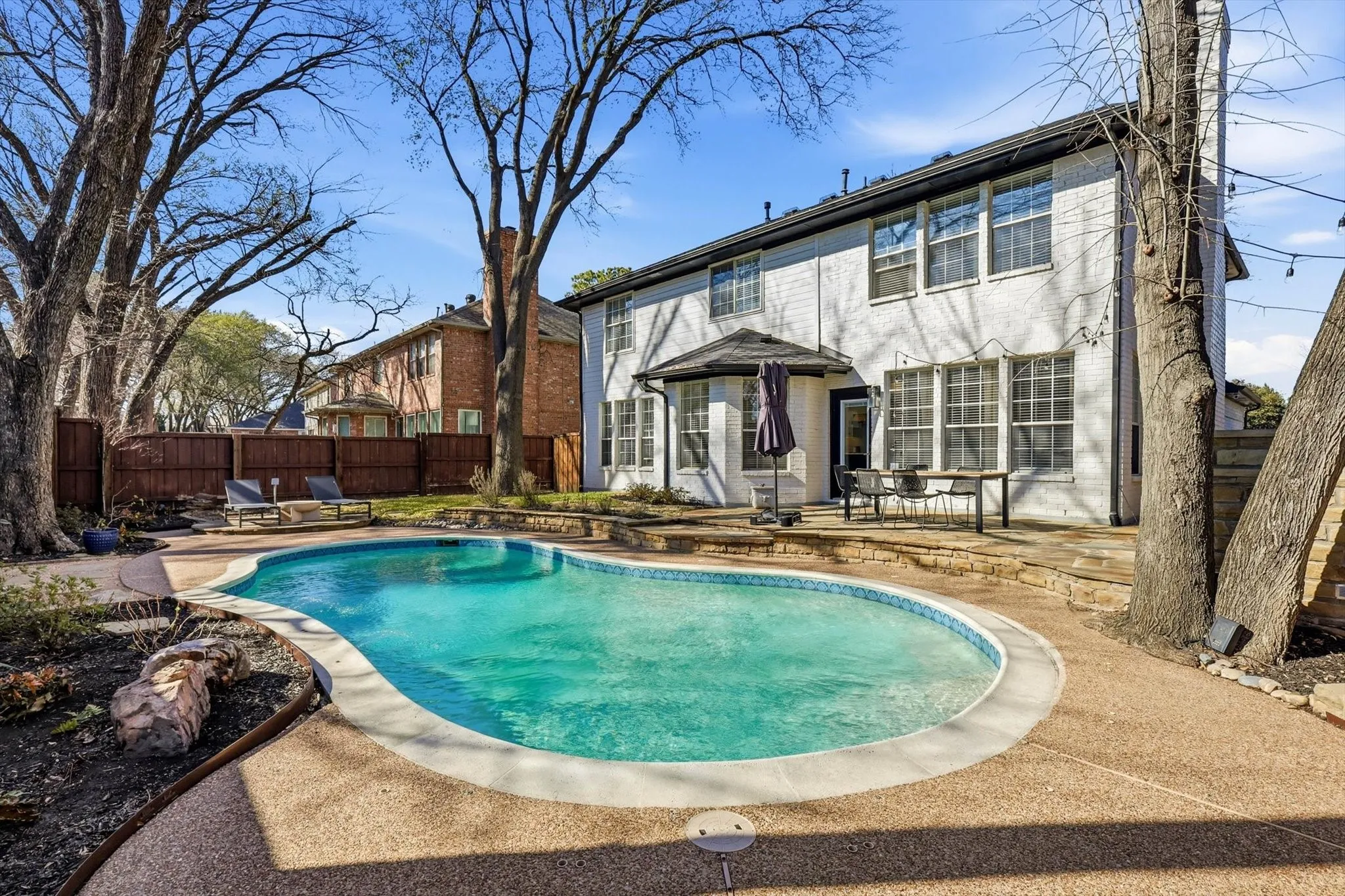 Single Family Residence For Sale in Denton County , 2909 Purple Sage Drive, Flower Mound, Texas 75028, 4 Bedroom, 3 Bathroom, 2 Garage spaces, 2,509 Sqft, built in 1993, mls#21192175, Real Estate Agent in Flower Mound, Homes For Sale in Denton county, Homes For Sale in Flower Mound, Realtor in Flower Mound Texas, Real Estate Brokerage Independent Realty Texas, Luminita Cordes Realtor