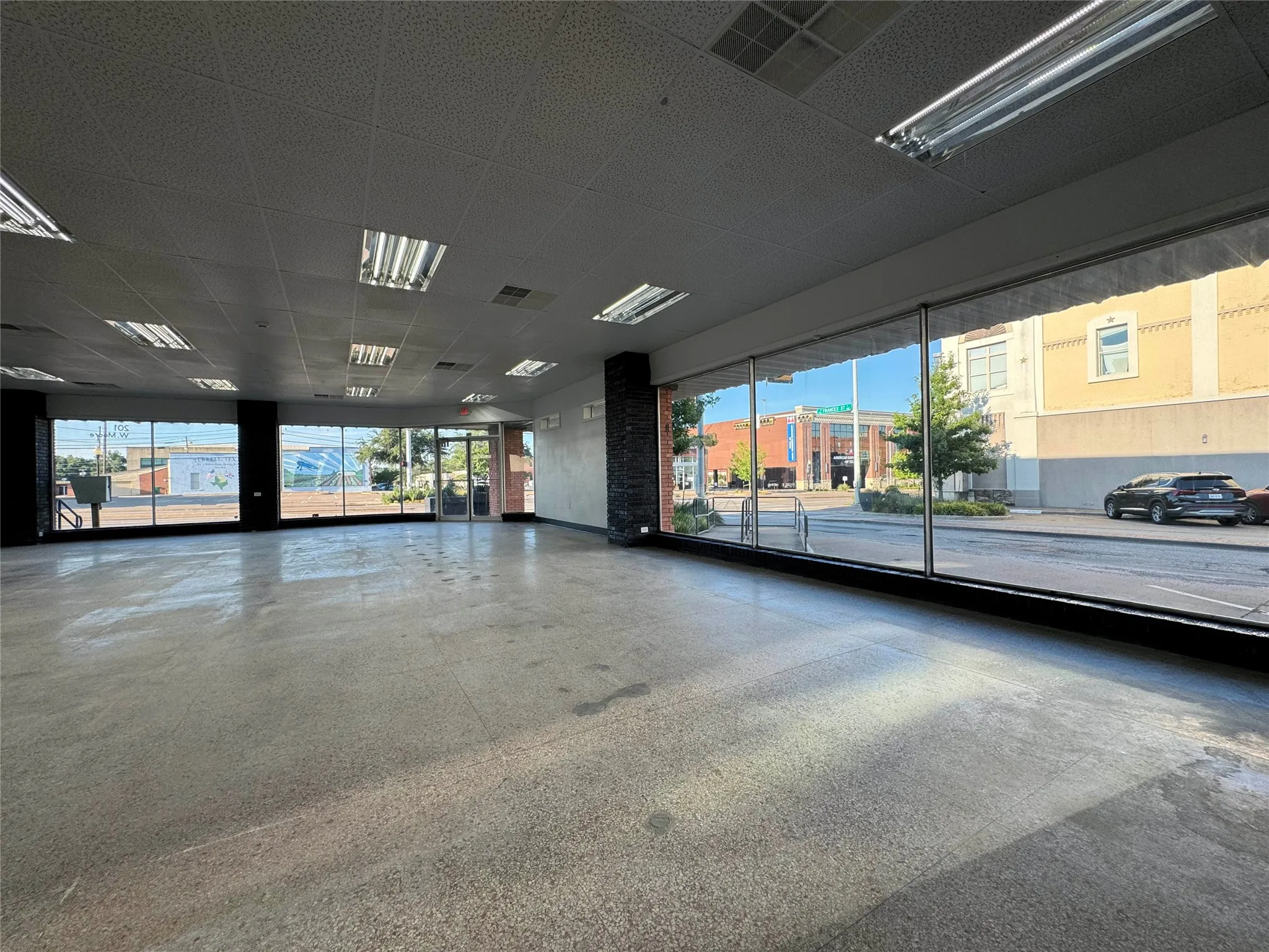 Retail For Rent in Kaufman County , 201 W Moore Avenue, Terrell, Texas 75160, 0, 0, Garage spaces, 0 Sqft, built in 1925, Preowned, mls#21191024, Real Estate Agent in Terrell, Homes For Rent in Kaufman county, Homes For Rent in Terrell, Realtor in Terrell Texas, Real Estate Brokerage Independent Realty Texas, Luminita Cordes Realtor