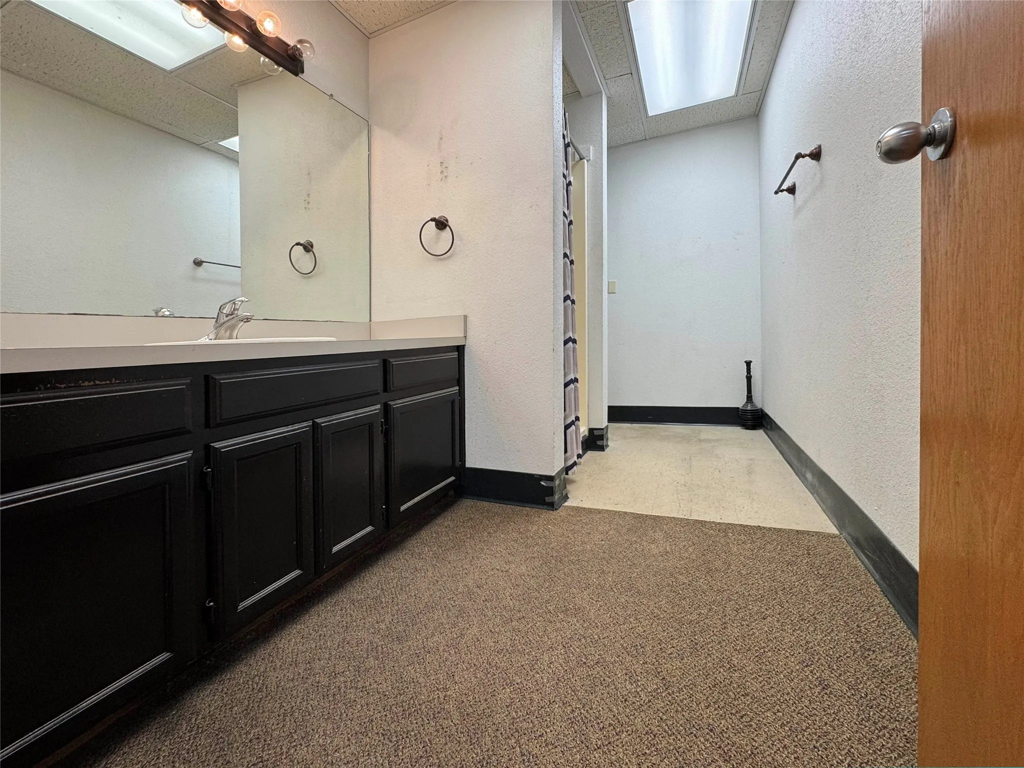 Retail For Rent in Kaufman County , 201 W Moore Avenue, Terrell, Texas 75160, 0, 0, Garage spaces, 0 Sqft, built in 1925, Preowned, mls#21191024, Real Estate Agent in Terrell, Homes For Rent in Kaufman county, Homes For Rent in Terrell, Realtor in Terrell Texas, Real Estate Brokerage Independent Realty Texas, Luminita Cordes Realtor