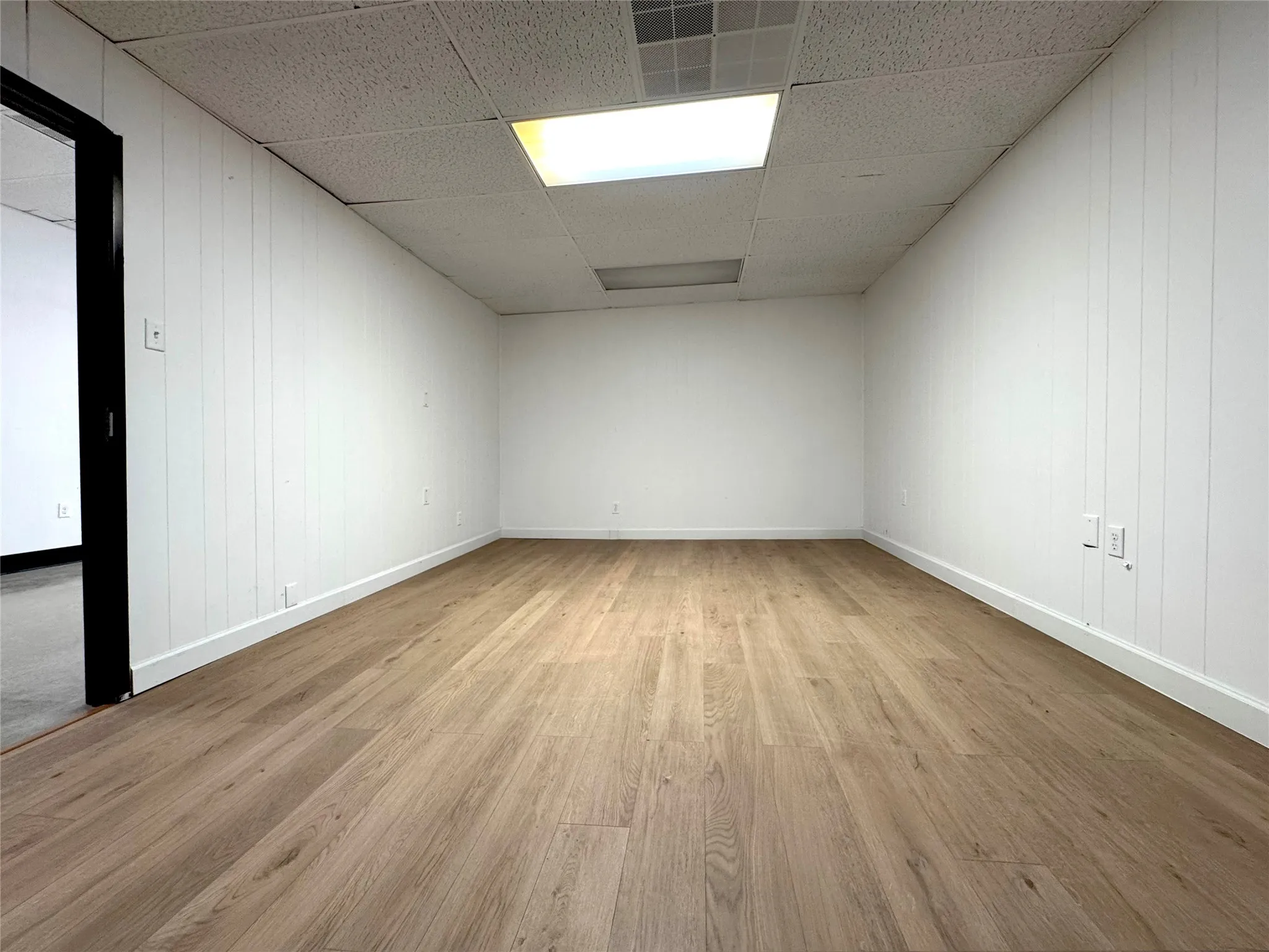 Retail For Rent in Kaufman County , 201 W Moore Avenue, Terrell, Texas 75160, 0, 0, Garage spaces, 0 Sqft, built in 1925, Preowned, mls#21191024, Real Estate Agent in Terrell, Homes For Rent in Kaufman county, Homes For Rent in Terrell, Realtor in Terrell Texas, Real Estate Brokerage Independent Realty Texas, Luminita Cordes Realtor