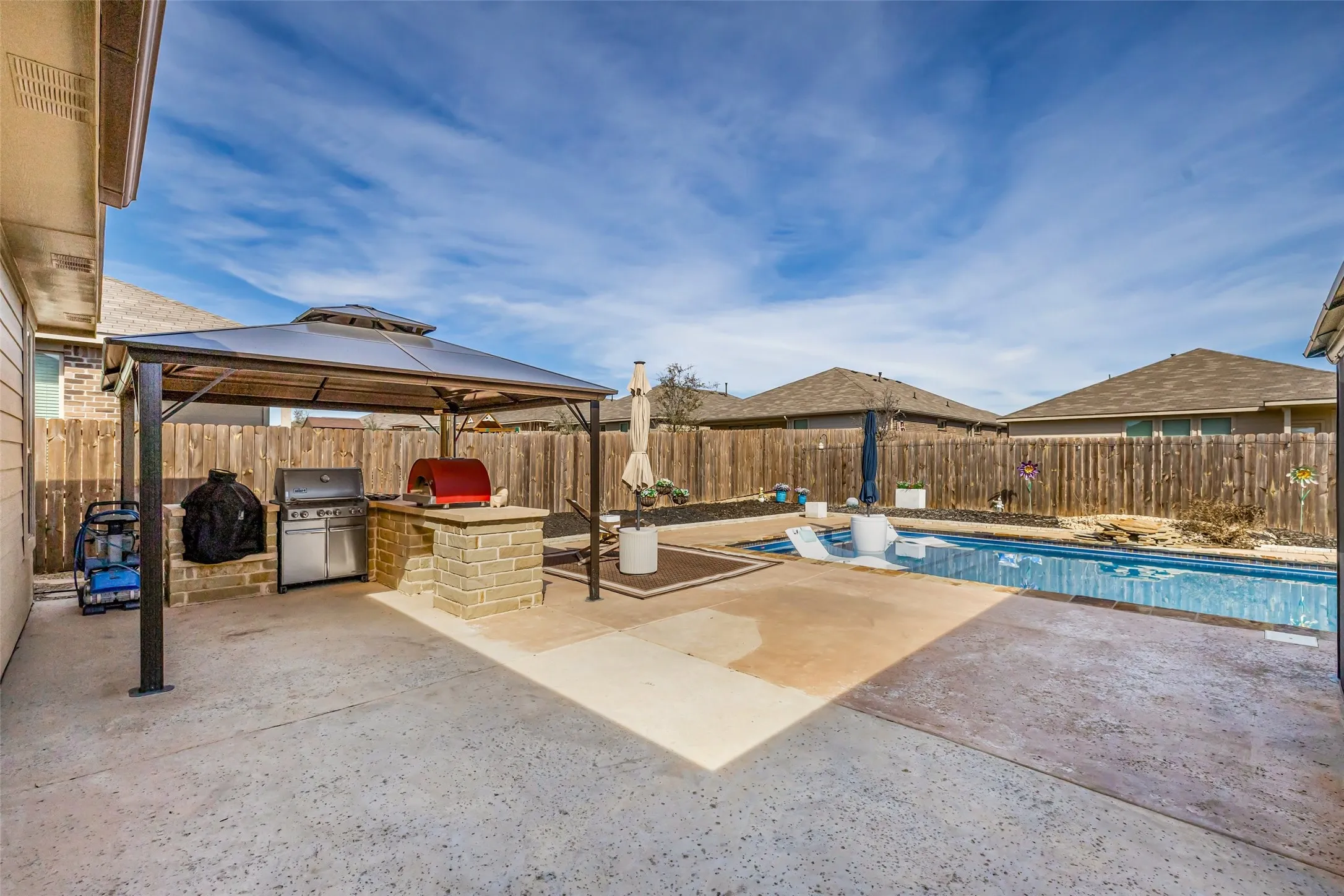 Single Family Residence For Sale in Parker County , 2373 Briscoe Ranch Drive, Weatherford, Texas 76087, 4 Bedroom, 2 Bathroom, 2 Garage spaces, 1,659 Sqft, built in 2022, mls#21191761, Real Estate Agent in Weatherford, Homes For Sale in Parker county, Homes For Sale in Weatherford, Realtor in Weatherford Texas, Real Estate Brokerage Independent Realty Texas, Luminita Cordes Realtor