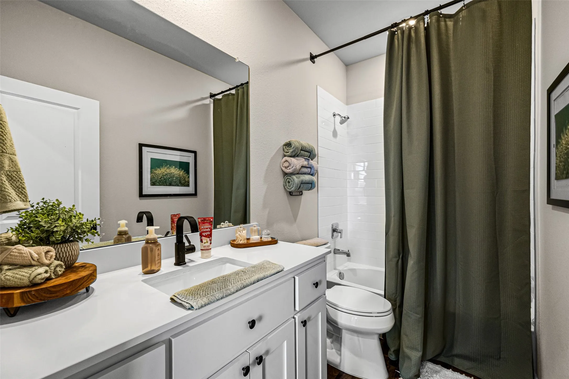 Single Family Residence For Sale in Parker County , 2373 Briscoe Ranch Drive, Weatherford, Texas 76087, 4 Bedroom, 2 Bathroom, 2 Garage spaces, 1,659 Sqft, built in 2022, mls#21191761, Real Estate Agent in Weatherford, Homes For Sale in Parker county, Homes For Sale in Weatherford, Realtor in Weatherford Texas, Real Estate Brokerage Independent Realty Texas, Luminita Cordes Realtor
