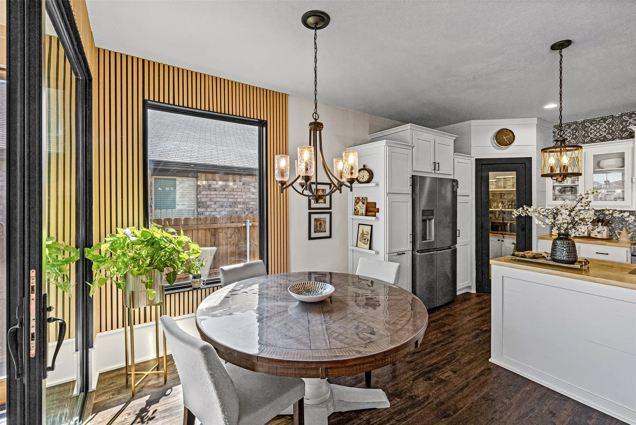 Single Family Residence For Sale in Parker County , 2373 Briscoe Ranch Drive, Weatherford, Texas 76087, 4 Bedroom, 2 Bathroom, 2 Garage spaces, 1,659 Sqft, built in 2022, mls#21191761, Real Estate Agent in Weatherford, Homes For Sale in Parker county, Homes For Sale in Weatherford, Realtor in Weatherford Texas, Real Estate Brokerage Independent Realty Texas, Luminita Cordes Realtor