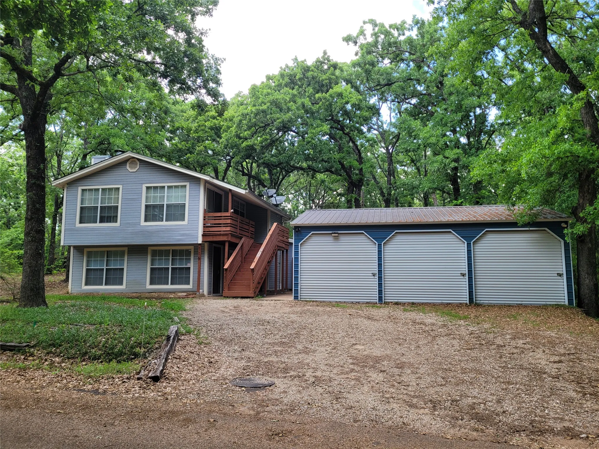 Single Family Residence For Sale in Henderson County , 116 Oak Haven Drive, Gun Barrel City, Texas 75156, 3 Bedroom, 2 Bathroom, 3 Garage spaces, 1,584 Sqft, built in 1980, Preowned, mls#21192087, Real Estate Agent in Gun Barrel City, Homes For Sale in Henderson county, Homes For Sale in Gun Barrel City, Realtor in Gun Barrel City Texas, Real Estate Brokerage Independent Realty Texas, Luminita Cordes Realtor