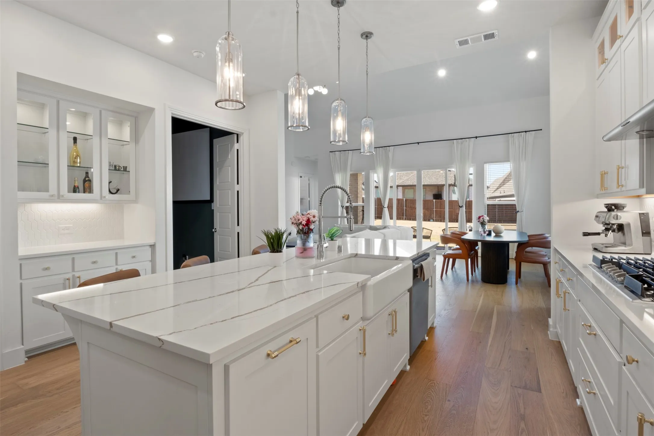 Single Family Residence For Sale in Denton County , 1909 Prickly Poppy Court, Aubrey, Texas 76227, 5 Bedroom, 5 Bathroom, 2 Garage spaces, 3,236 Sqft, built in 2024, Preowned, mls#21191071, Real Estate Agent in Aubrey, Homes For Sale in Denton county, Homes For Sale in Aubrey, Realtor in Aubrey Texas, Real Estate Brokerage Independent Realty Texas, Luminita Cordes Realtor