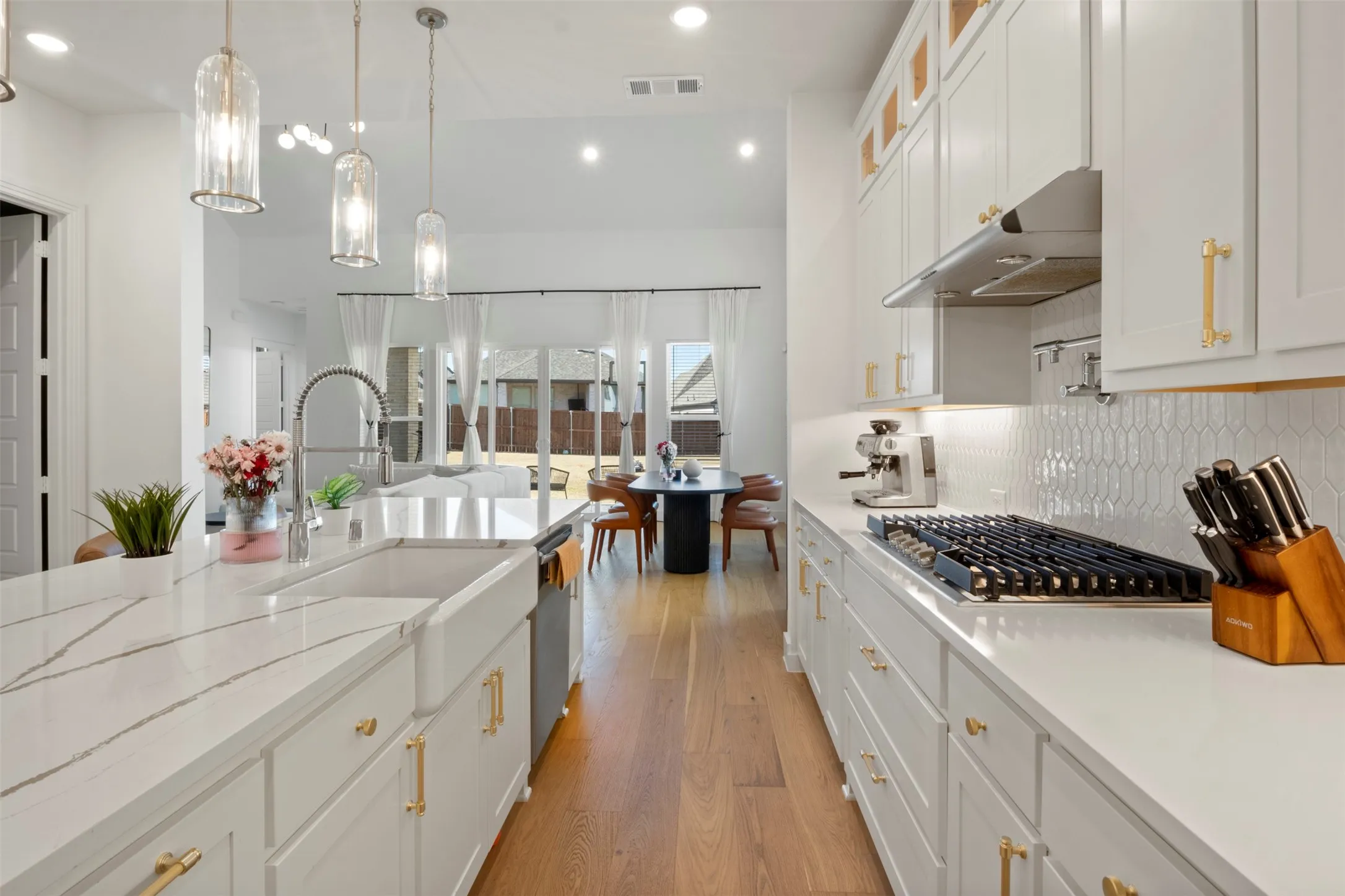 Single Family Residence For Sale in Denton County , 1909 Prickly Poppy Court, Aubrey, Texas 76227, 5 Bedroom, 5 Bathroom, 2 Garage spaces, 3,236 Sqft, built in 2024, Preowned, mls#21191071, Real Estate Agent in Aubrey, Homes For Sale in Denton county, Homes For Sale in Aubrey, Realtor in Aubrey Texas, Real Estate Brokerage Independent Realty Texas, Luminita Cordes Realtor