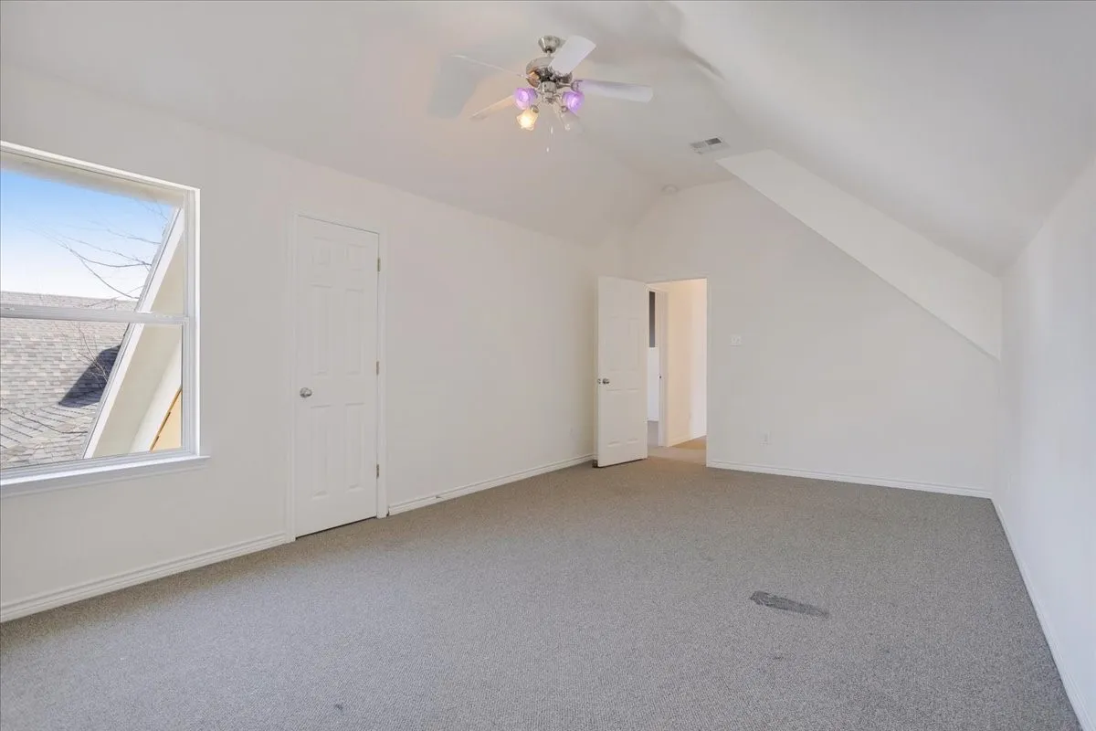 Bonus Room/Bedroom 4