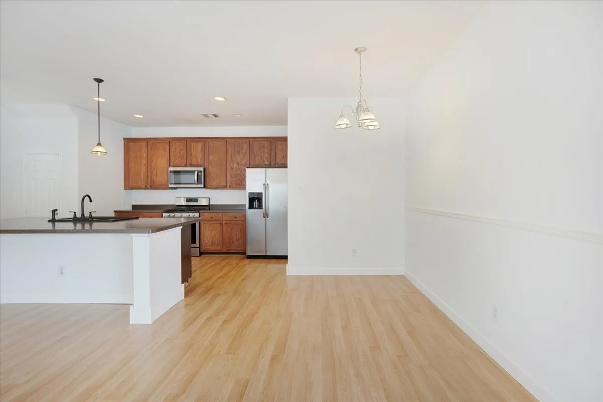 Single Family Residence For Sale in Denton County , 1805 Azalea Drive, Savannah, Texas 76227, 5 Bedroom, 3 Bathroom, 2 Garage spaces, 2,688 Sqft, built in 2005, Preowned, mls#21187256, Real Estate Agent in Savannah, Homes For Sale in Denton county, Homes For Sale in Savannah, Realtor in Savannah Texas, Real Estate Brokerage Independent Realty Texas, Luminita Cordes Realtor