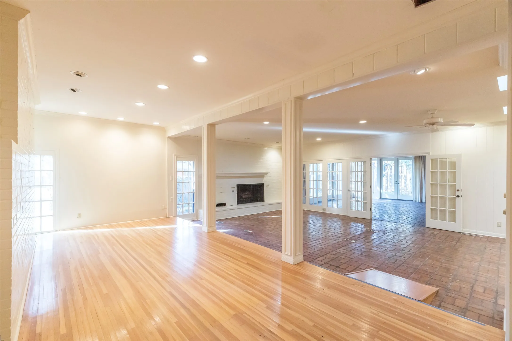 Single Family Residence For Sale in Taylor County , 1142 Sylvan Drive, Abilene, Texas 79605, 4 Bedroom, 6 Bathroom, 2 Garage spaces, 5,095 Sqft, built in 1940, Preowned, mls#21191792, Real Estate Agent in Abilene, Homes For Sale in Taylor county, Homes For Sale in Abilene, Realtor in Abilene Texas, Real Estate Brokerage Independent Realty Texas, Luminita Cordes Realtor