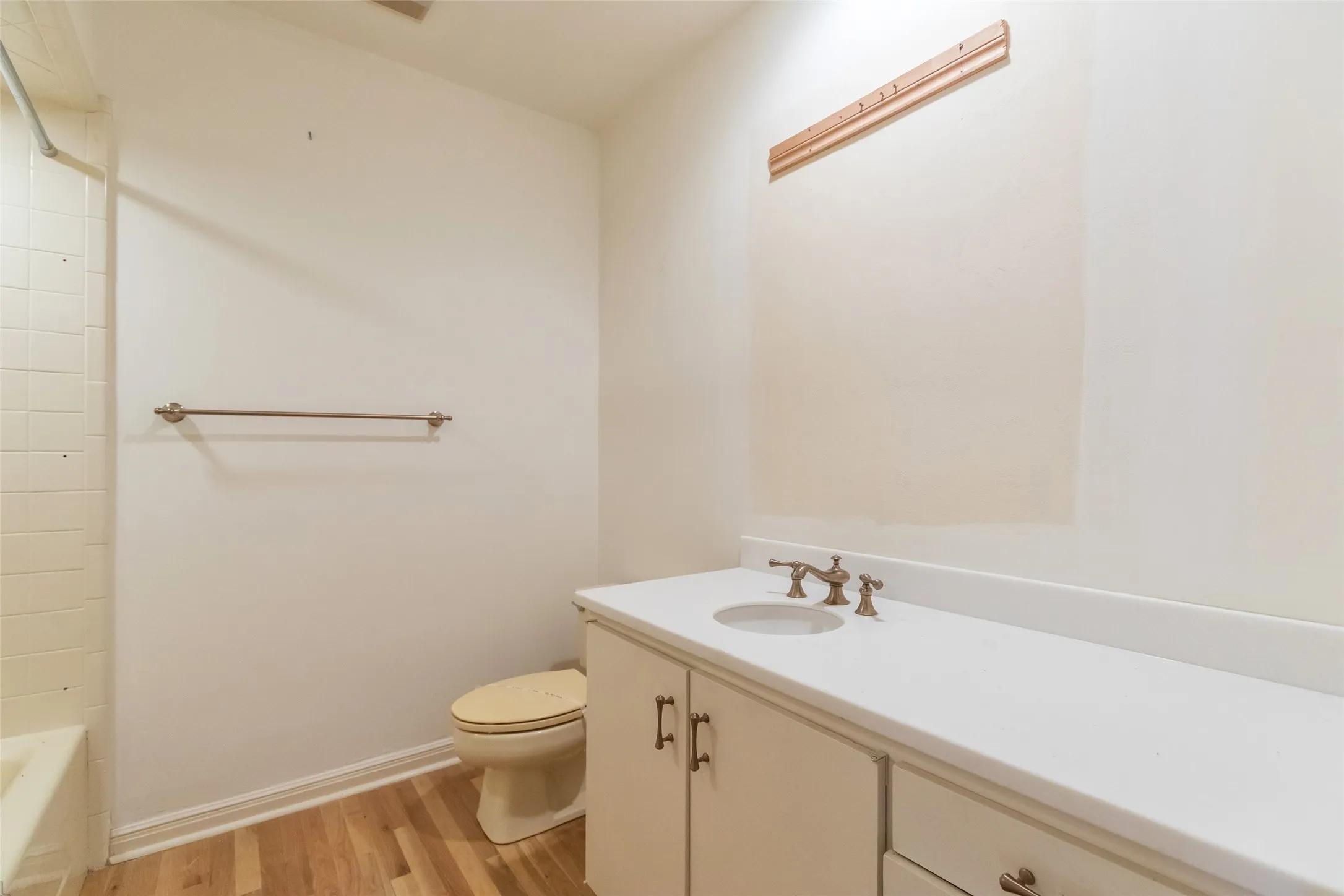 Upstairs Bathroom 1